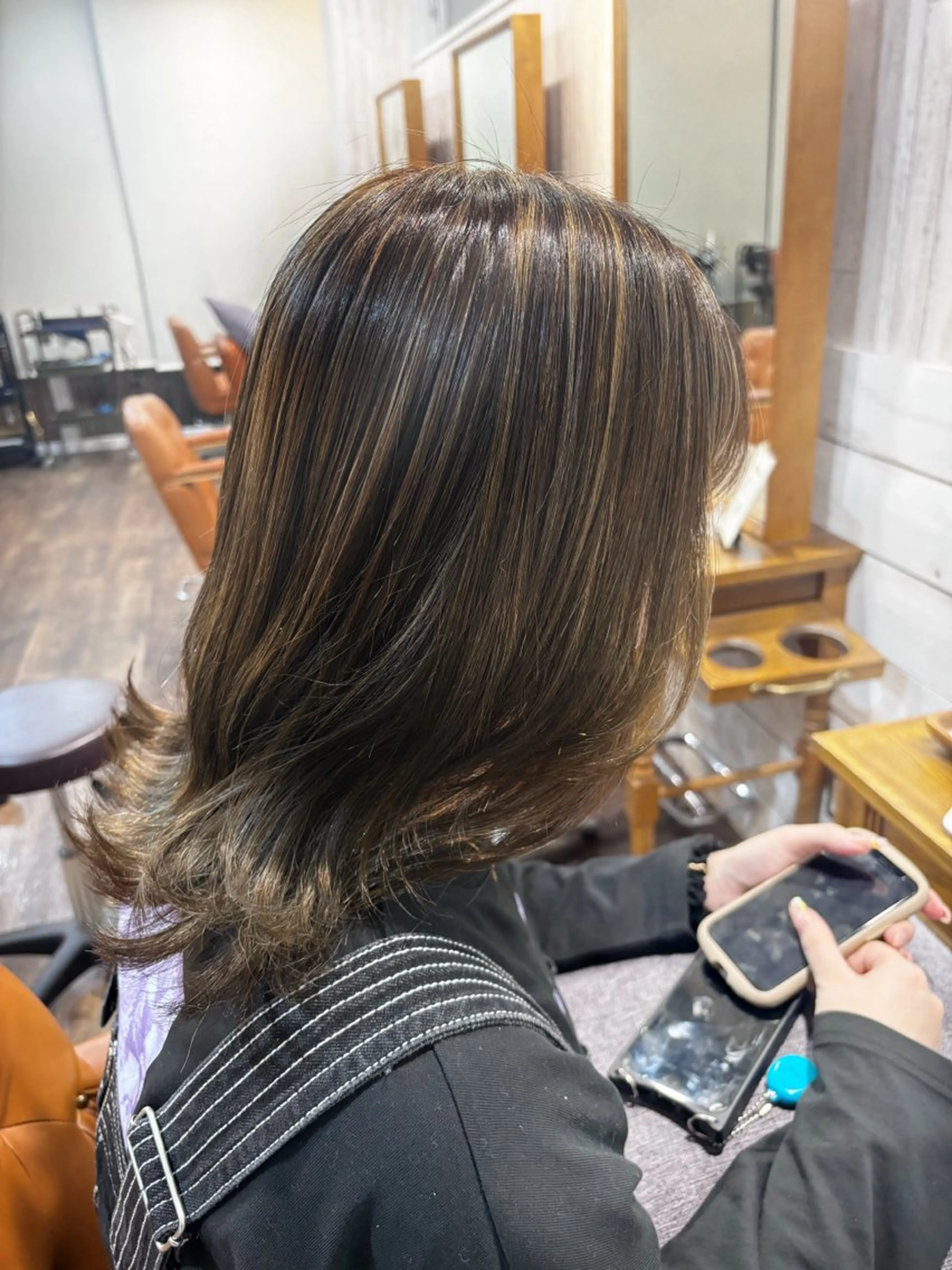 ミディアム ブリーチなしW カラー✳︎ayaneのヘアスタイル