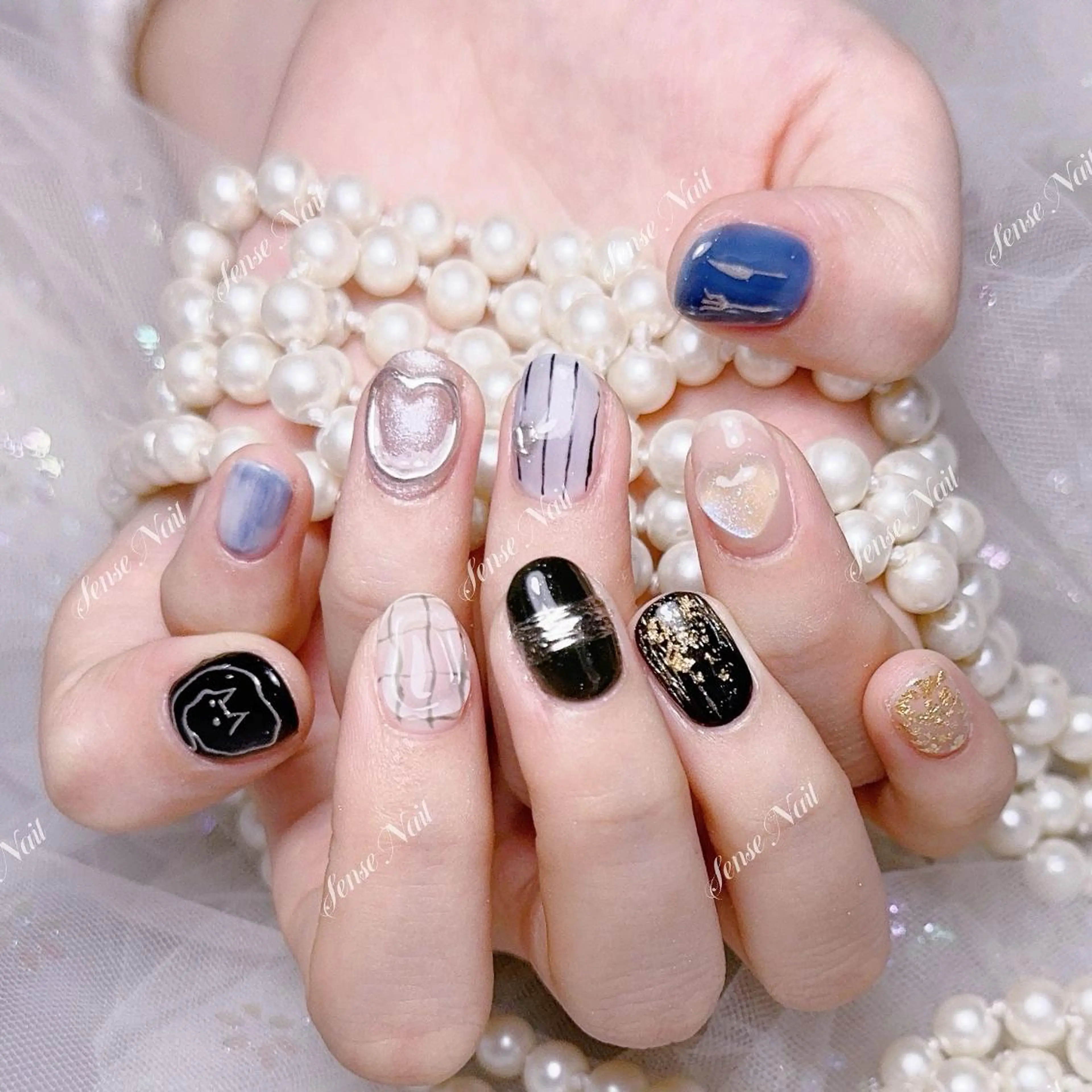 ネイル ハンドネイル Queening 🦋のネイルデザイン
