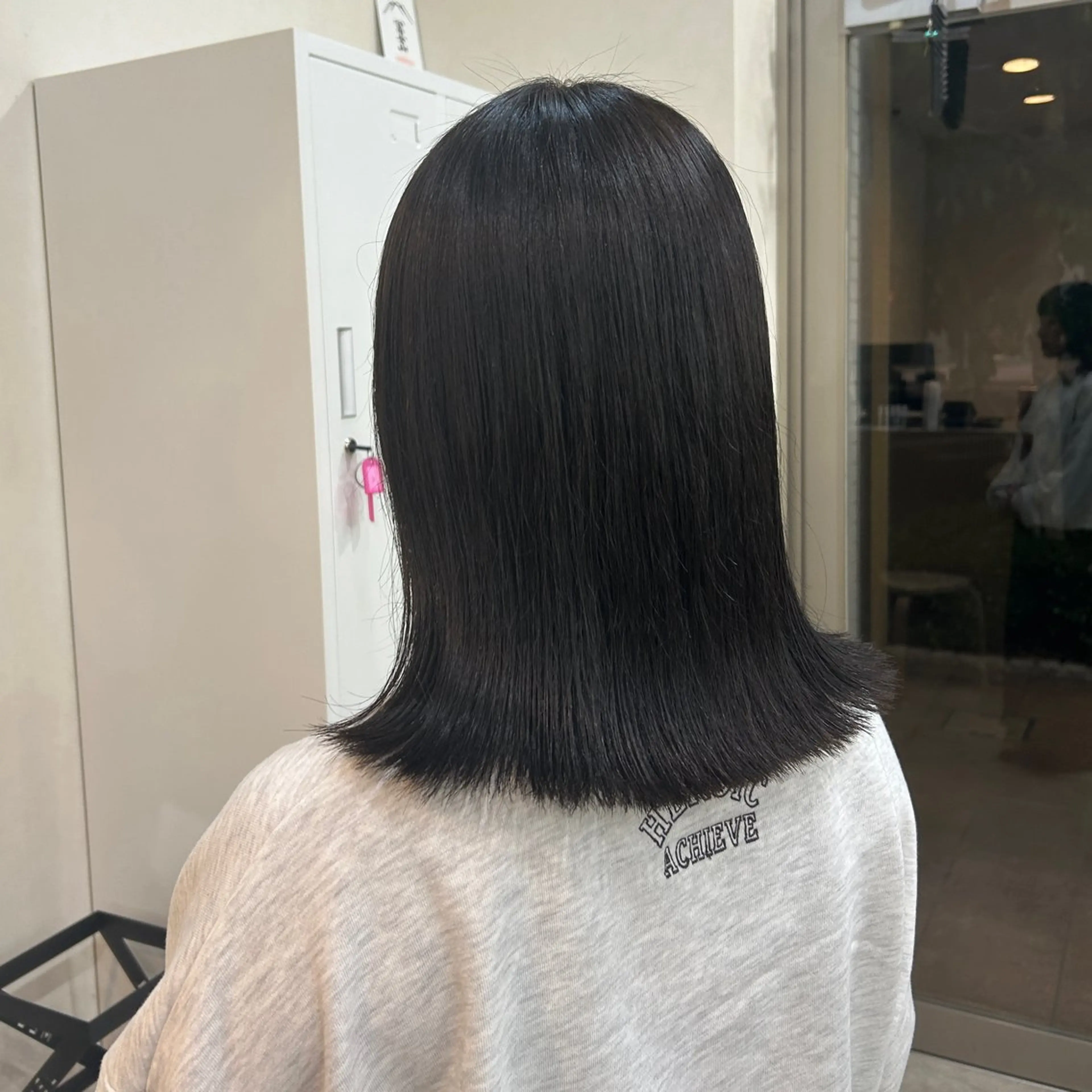 ミディアム アッシュ カット ヘアカラー トリートメント MIDORI🌙 透明感/ベージュのヘアスタイル