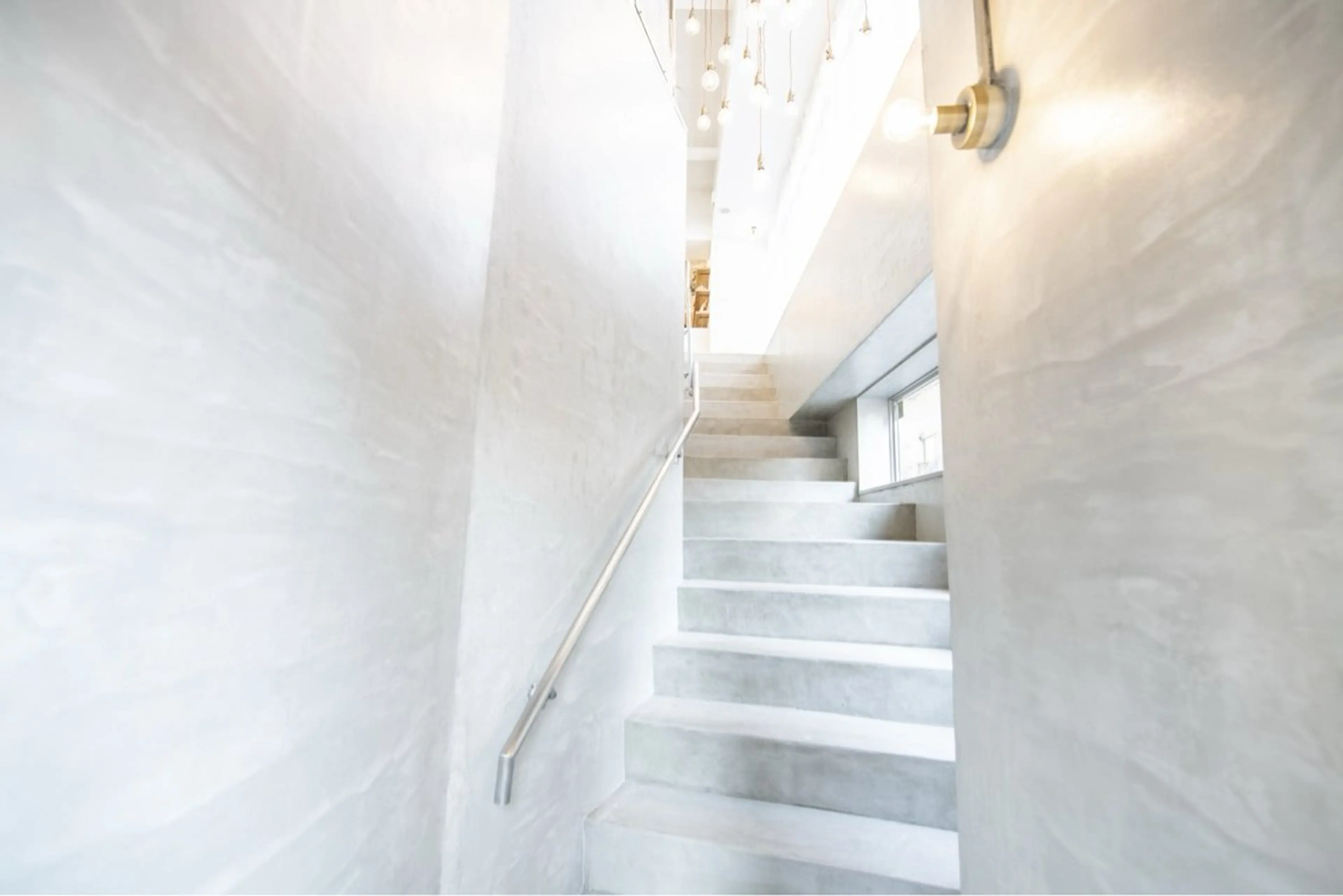 カラー Ayumi アユミのヘアスタイル