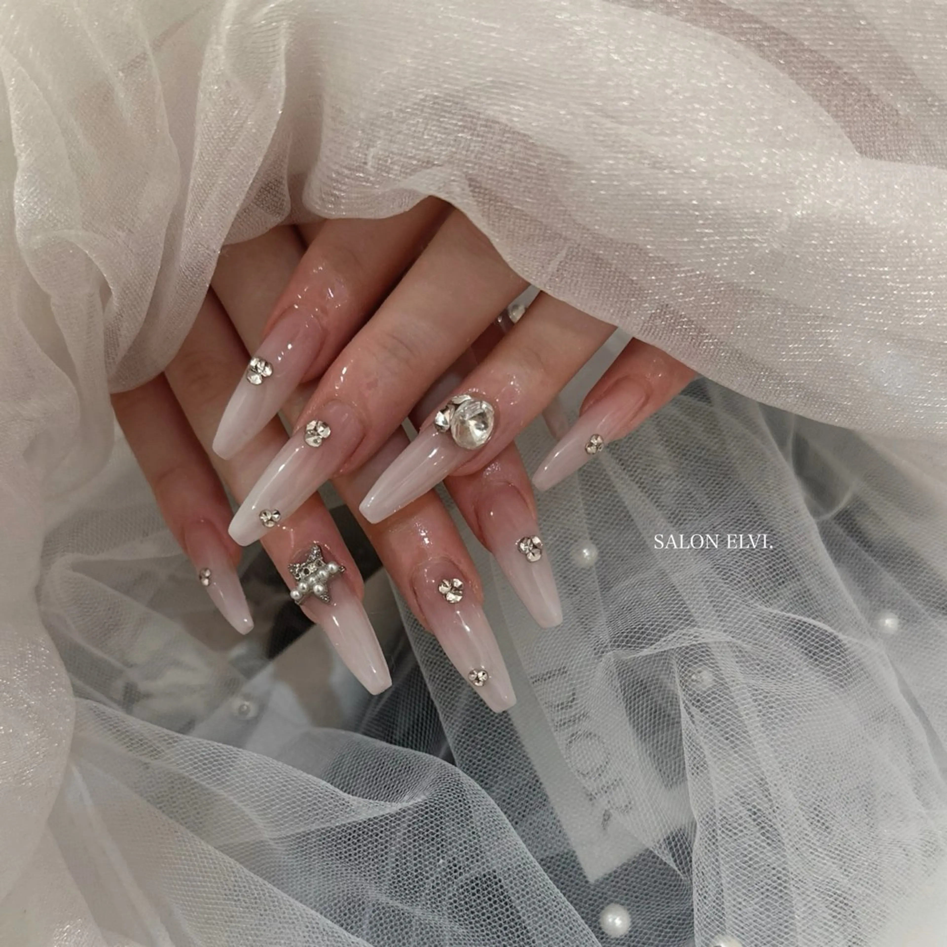 ネイル ハンドネイル SALON ELVI.所属・SALON ELVI.のネイルデザイン