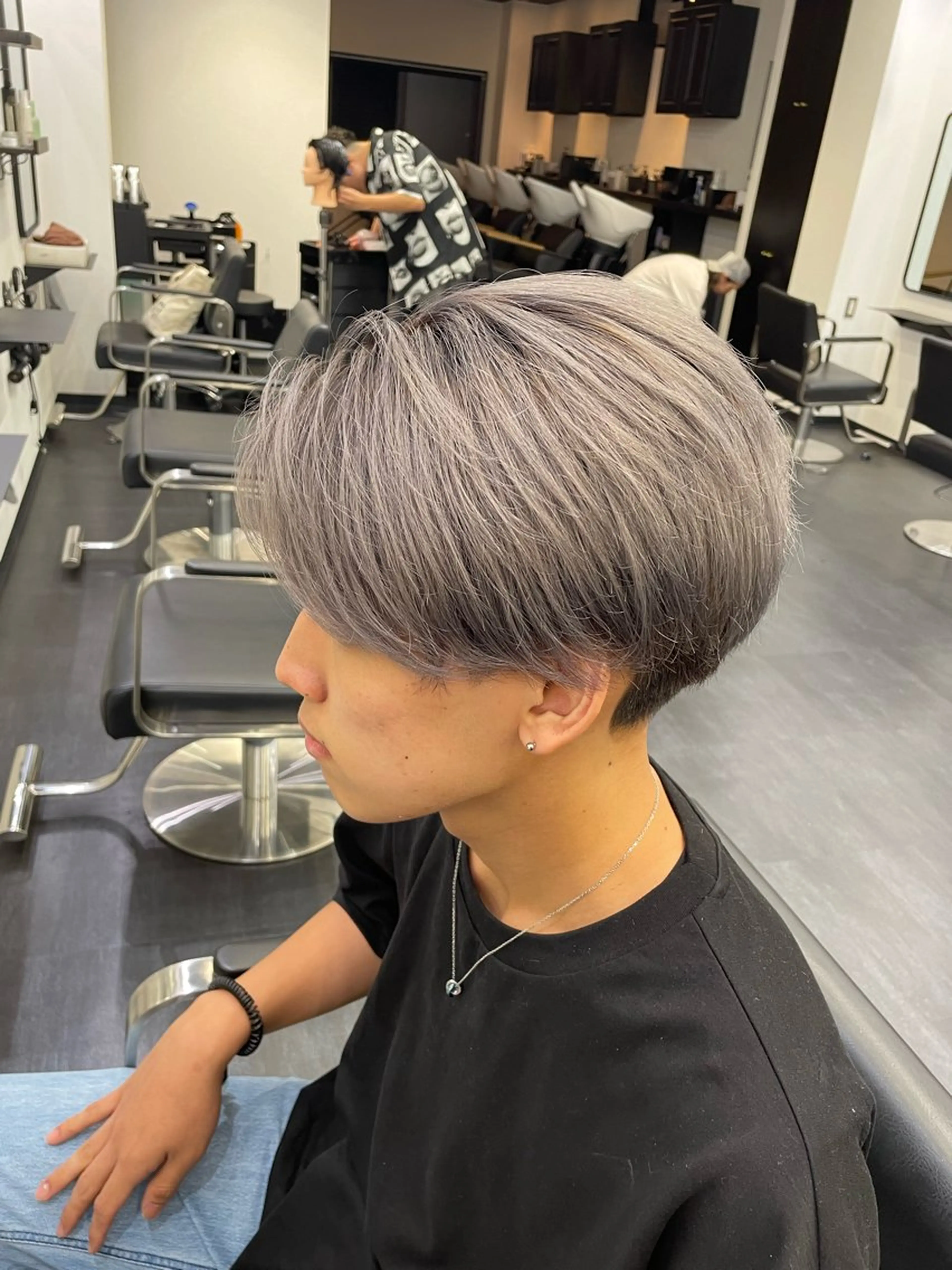 ショート カラー メンズ men’s salon dot. tokyo 横浜店所属・🔥メンズ特化 カット1100円🔥のヘアスタイル