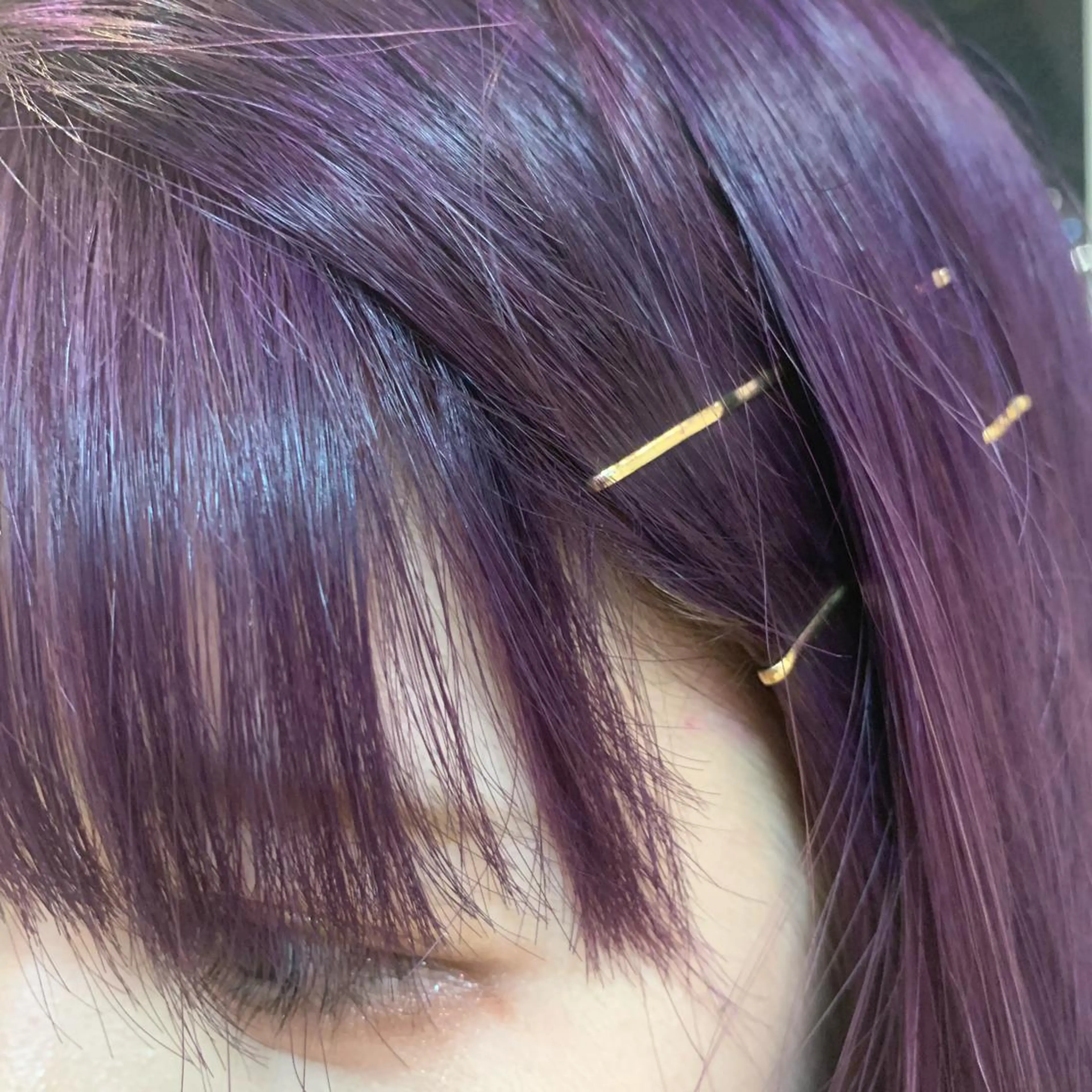 ショート カラー ヘアアレンジ ブルーカラー ブルーパープル パープルカラー マホ/日吉/髪質改善 /レイヤー/ガーリーのヘアスタイル