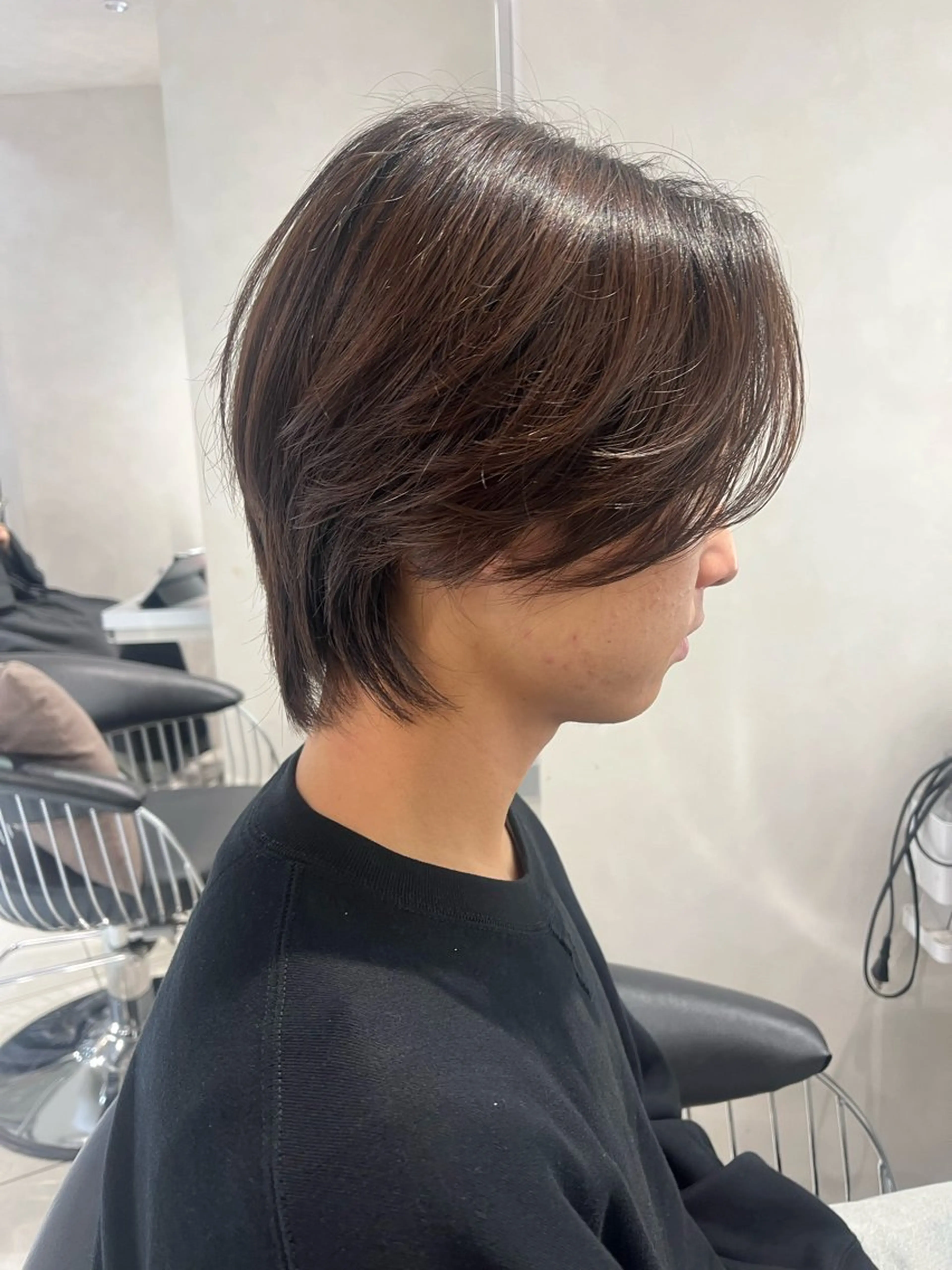 メンズ 韓国メンズ特化 ダウン・毛流れパーマのヘアスタイル
