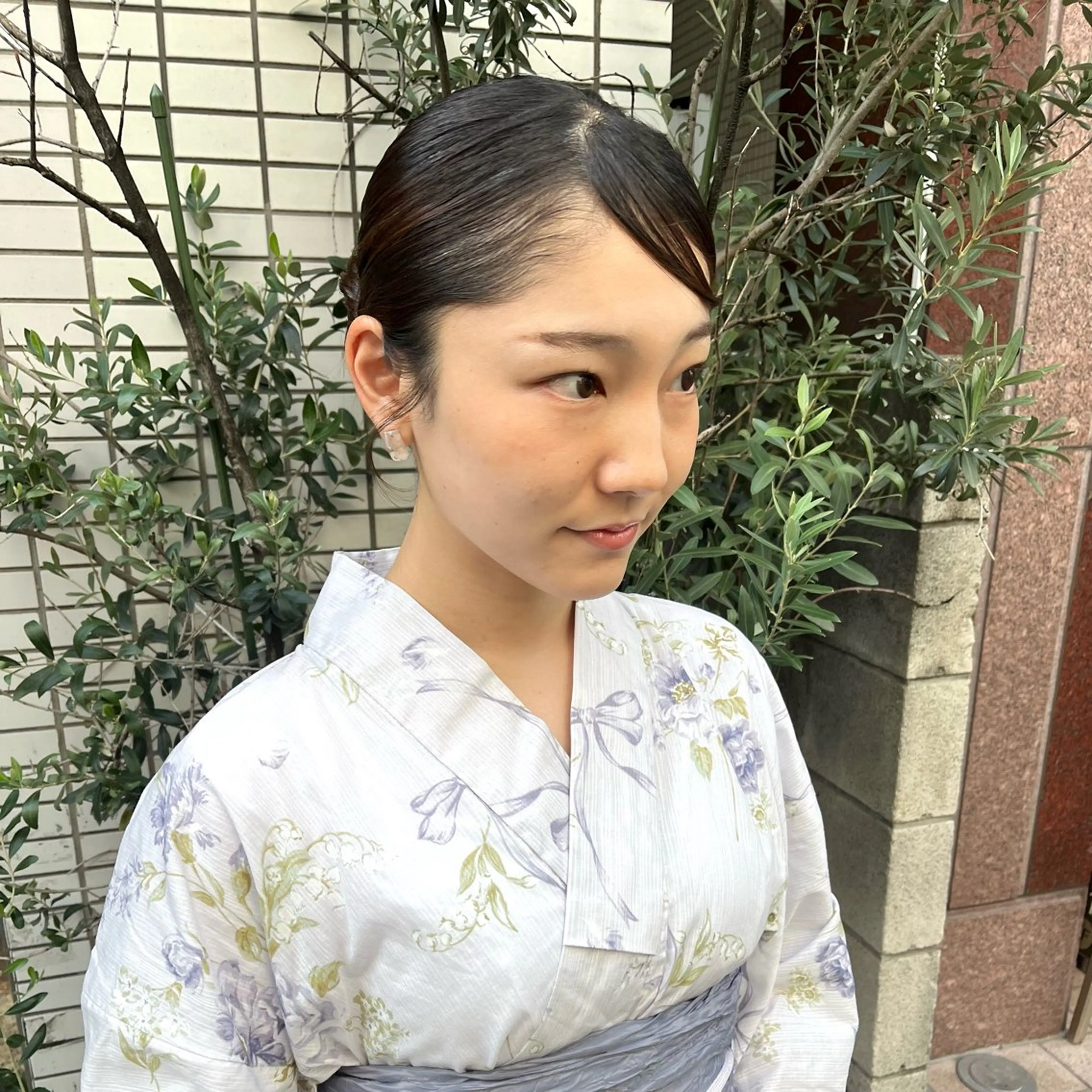 ミディアム 浴衣 着付け 切りっぱなしボブ／ レイヤー／ベージュのヘアスタイル