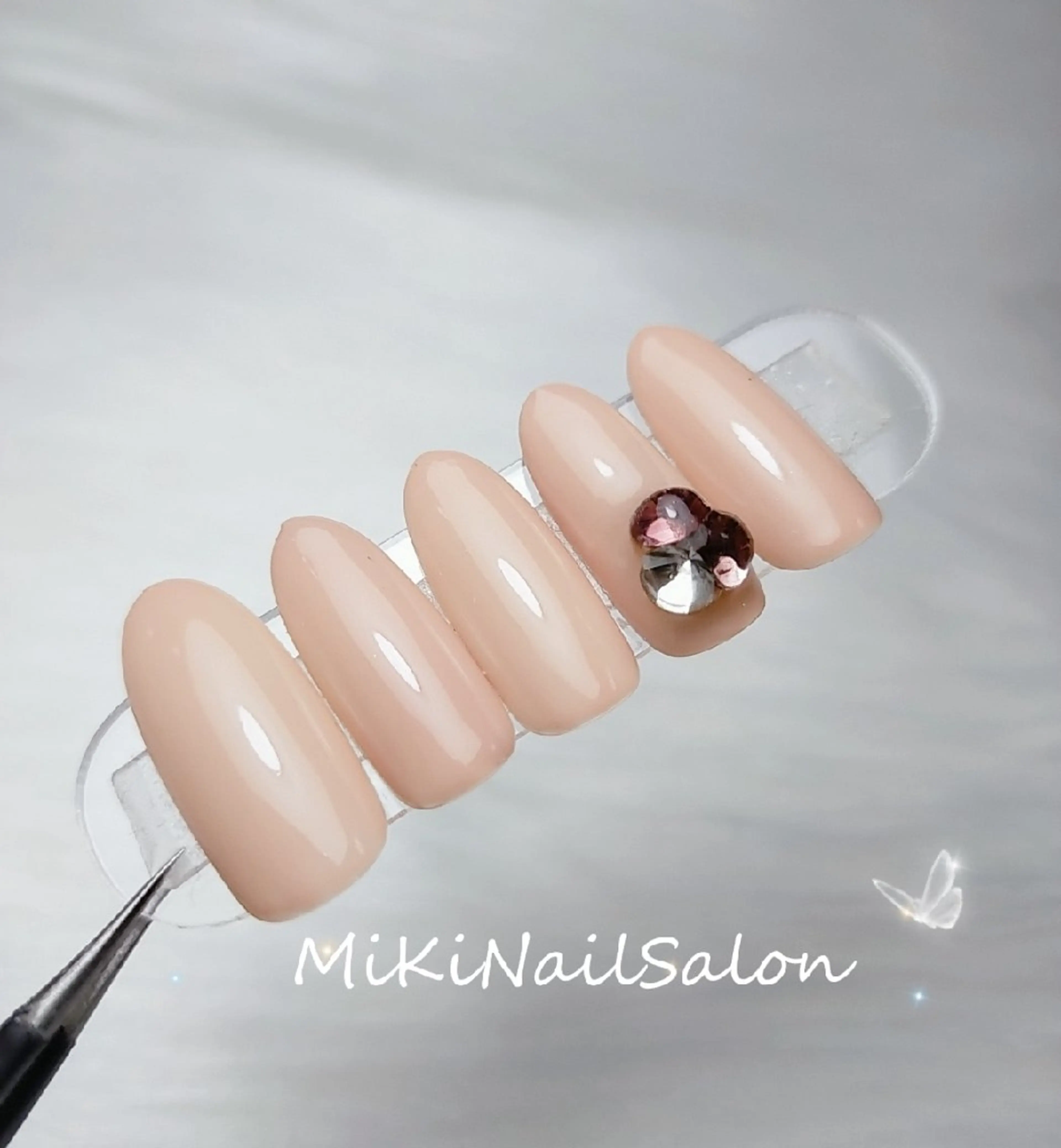 ネイル ハンドネイル 🎀Yumi✨ 長さ出し専門のネイルデザイン