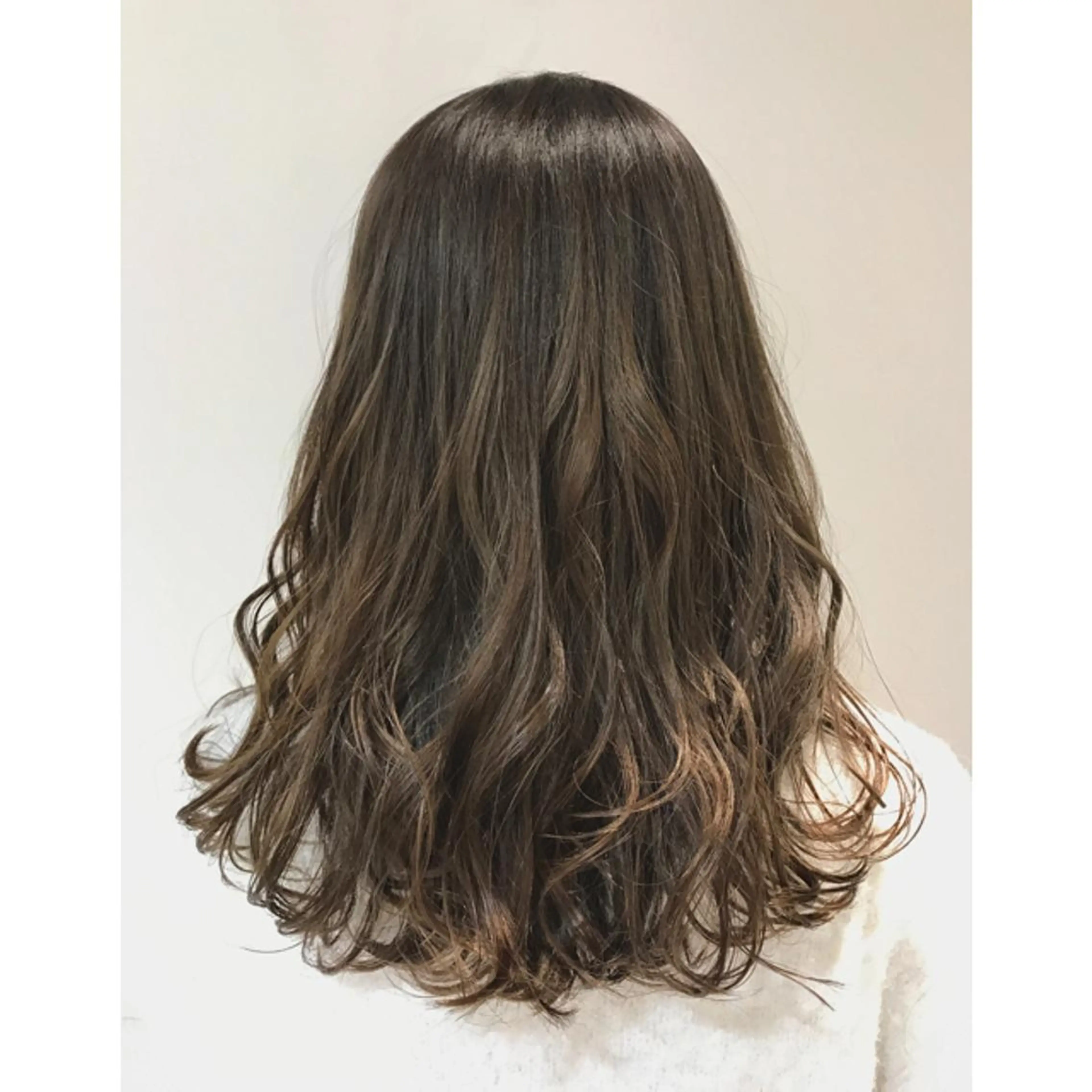 ロング カラー ハイライトカラー ハイライト 若林 美由希のヘアスタイル