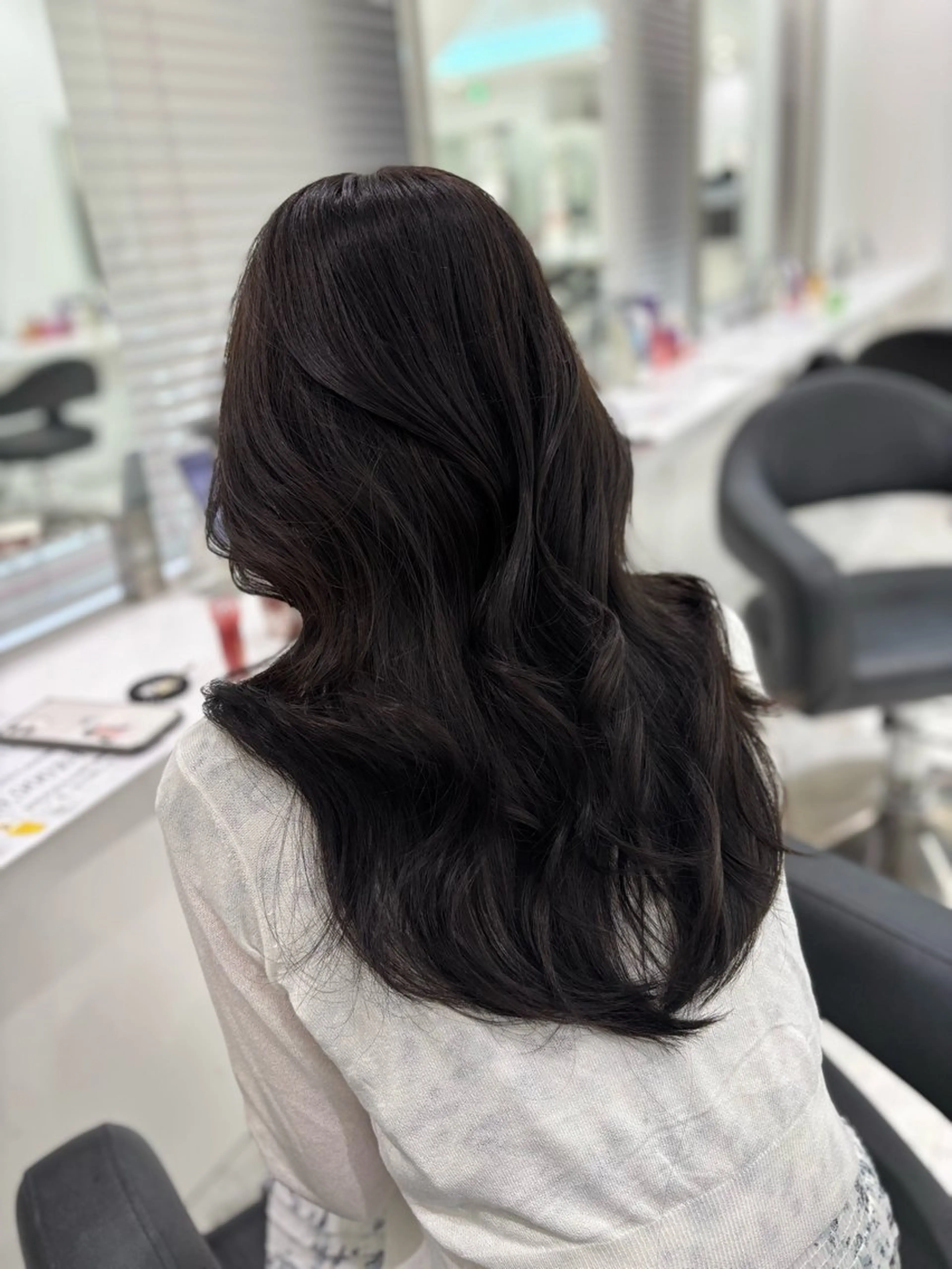 ロング カラー ヘアカラー トリートメント ヘッドスパ ヘアセット 🤍透明感カラー ×縮毛矯正🤍ゆうのヘアスタイル