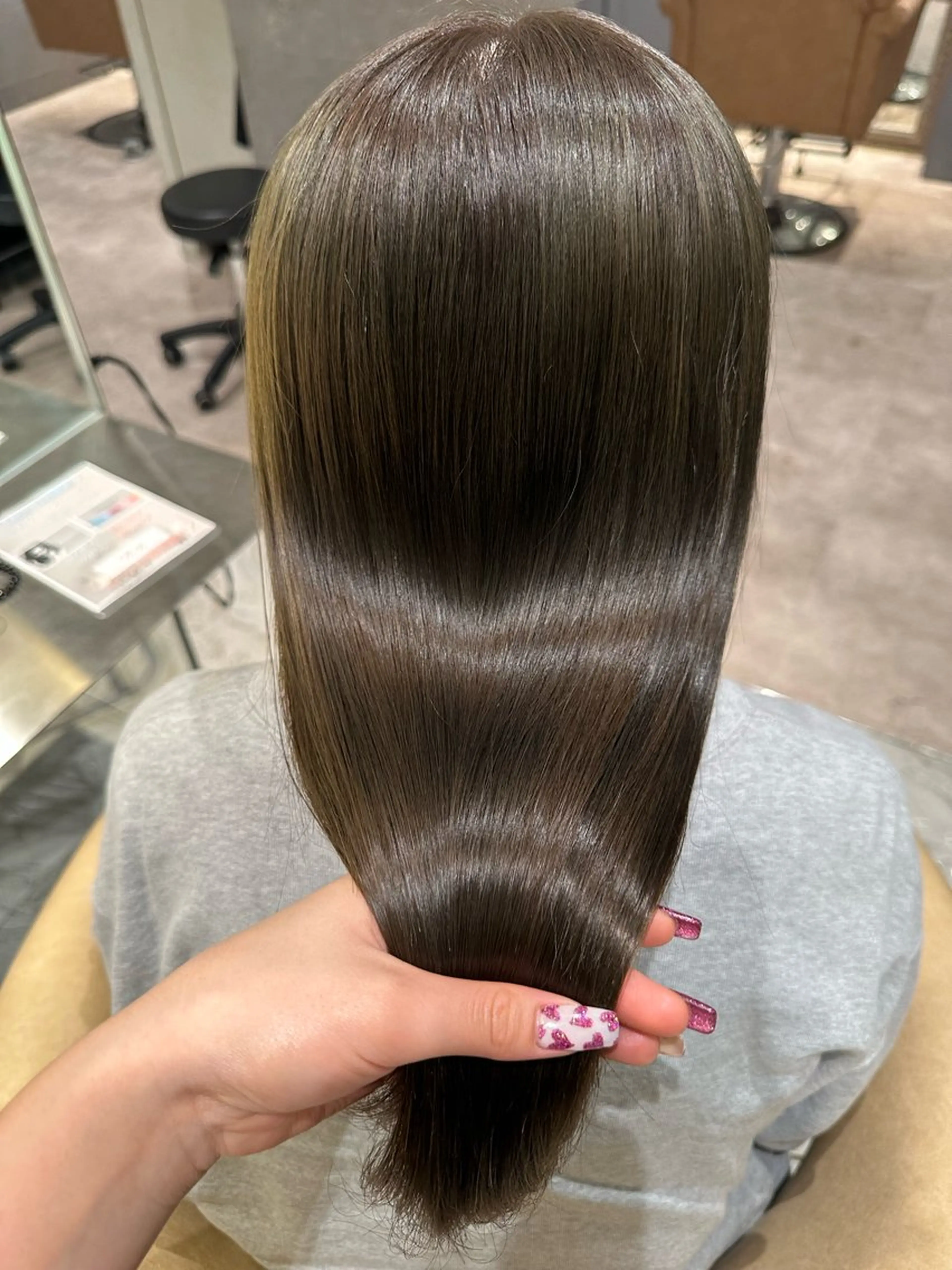 セミロング カラー ヘアカラー トリートメント もえな 💋👼🏻のヘアスタイル