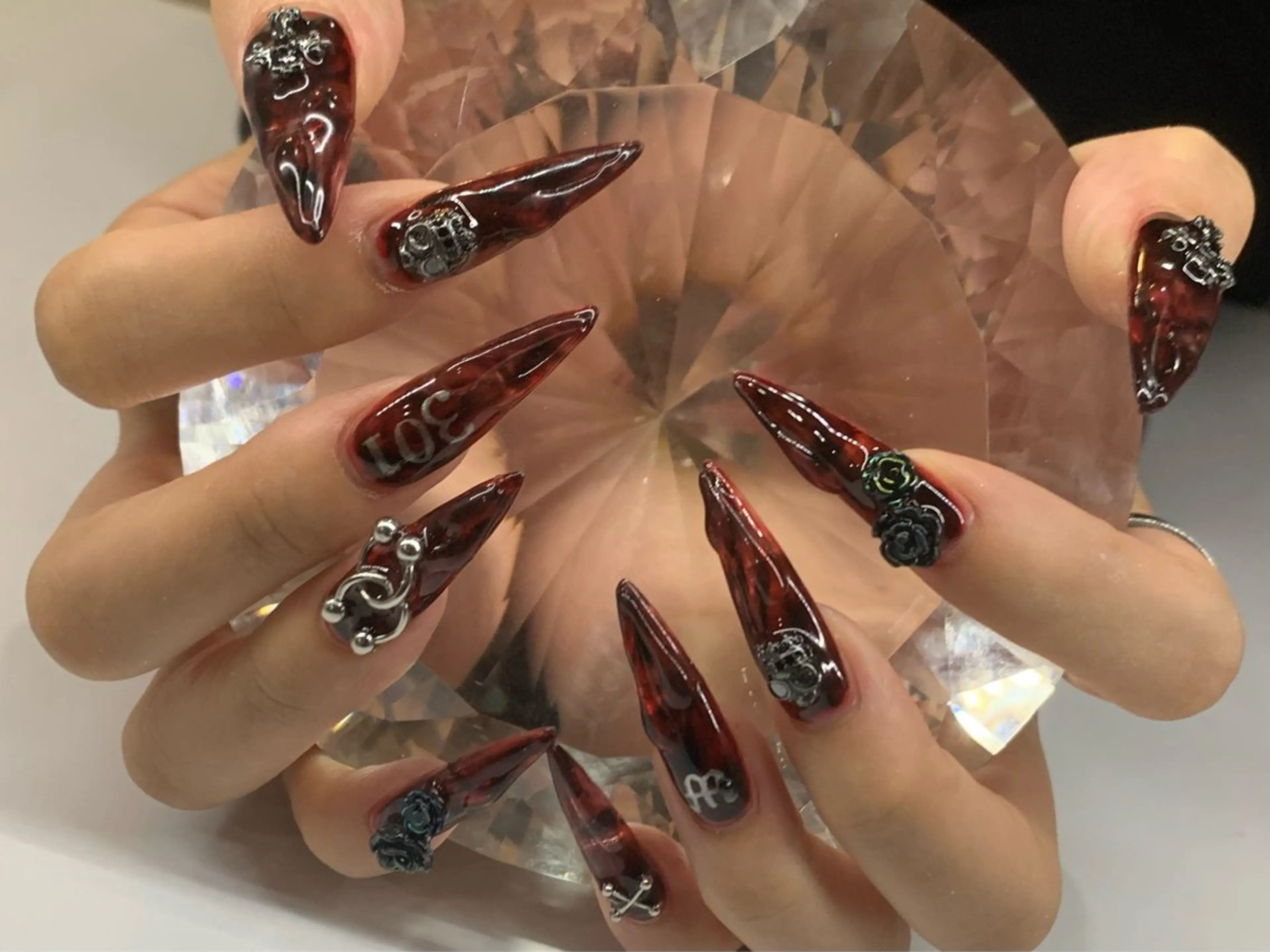 ネイル LoaChaton kaeのネイルデザイン