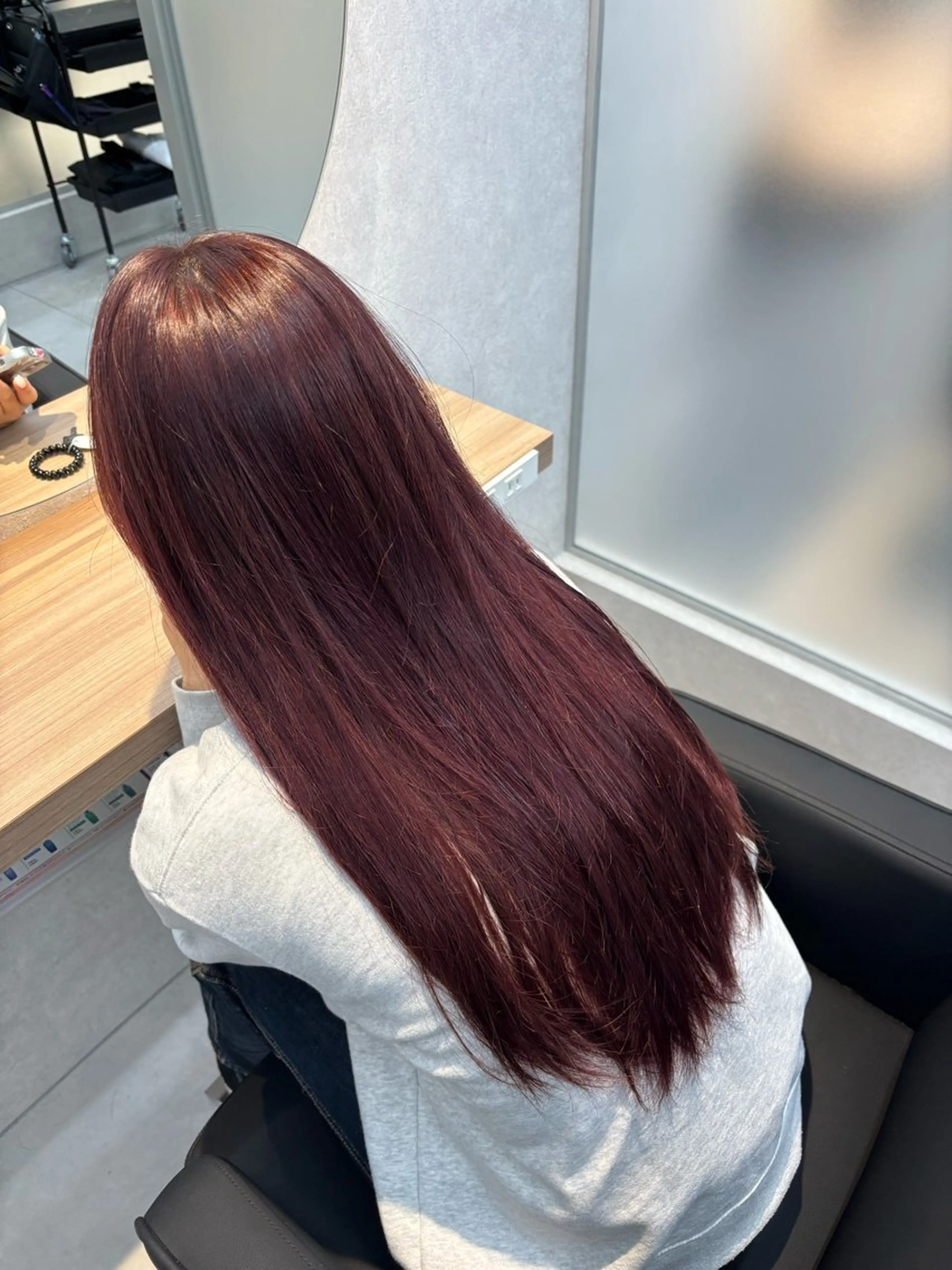 カラー 米倉 陽菜のヘアスタイル