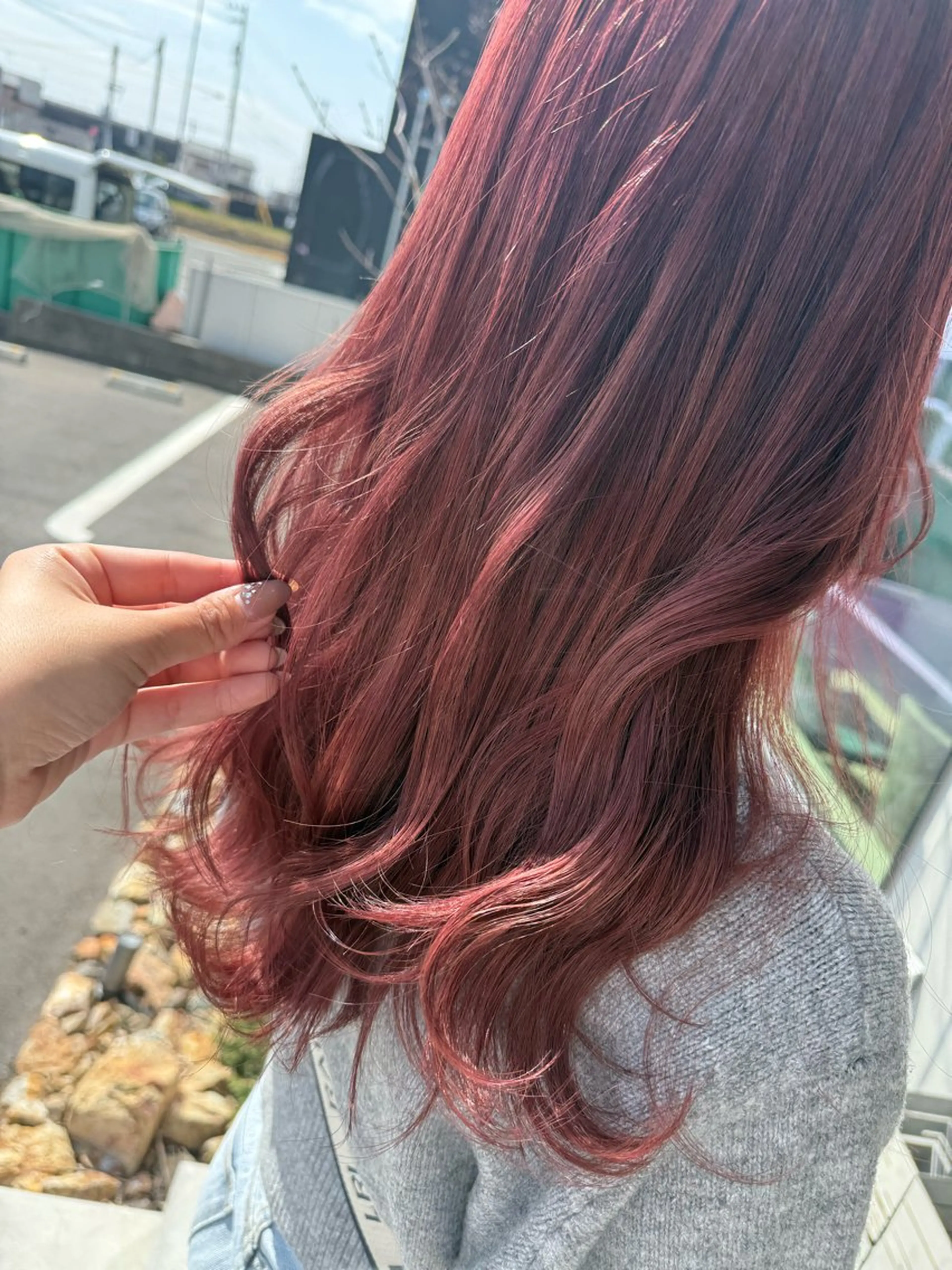 カラー ブリーチ ヘアカラー トリートメント アールラーゴ所属・宮島 華湖のヘアスタイル