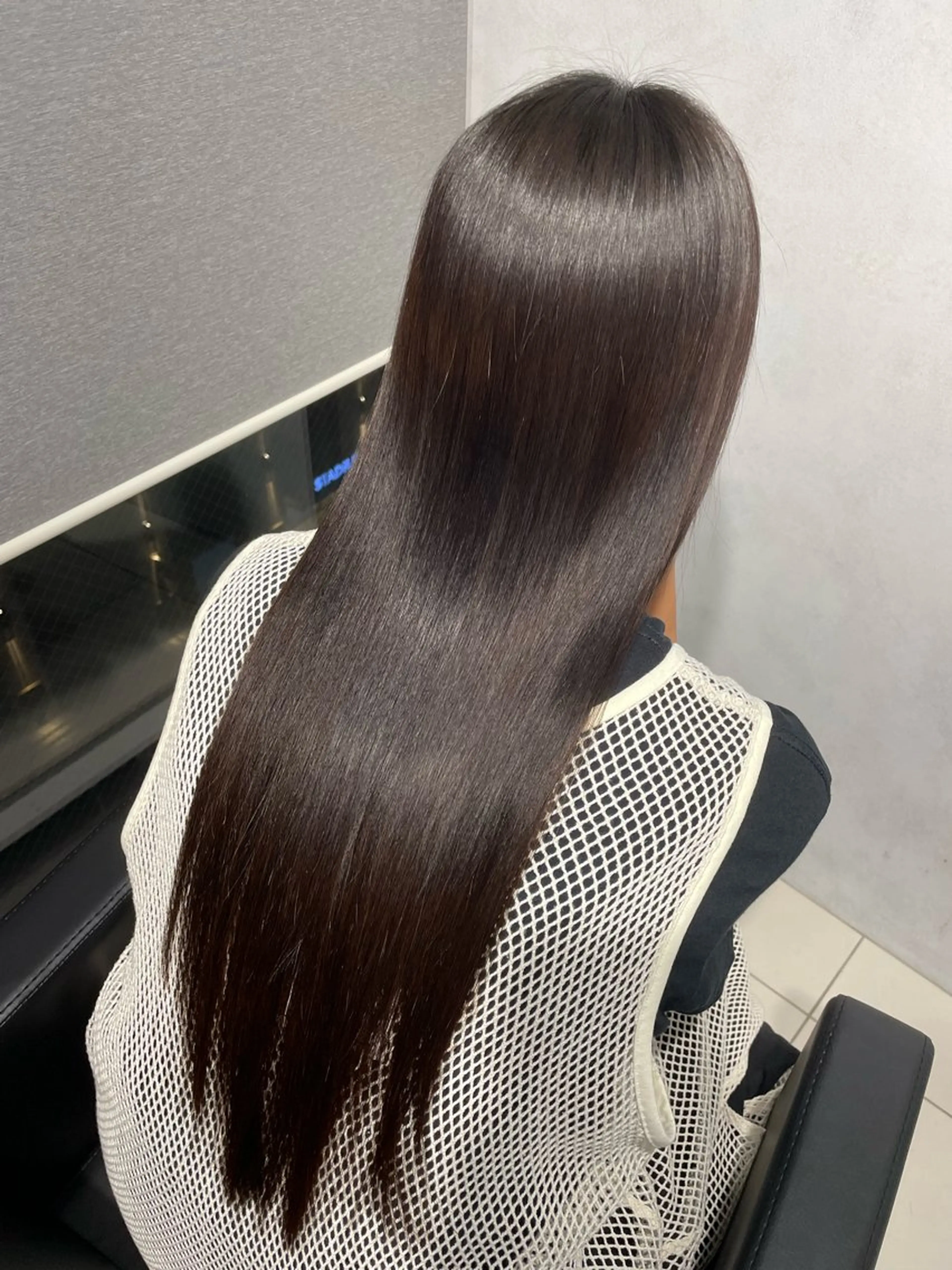 ロング カット 縮毛矯正 トリートメント ヘッドスパ ✨髪質改善✨美髪 矯正🫧小泉のヘアスタイル