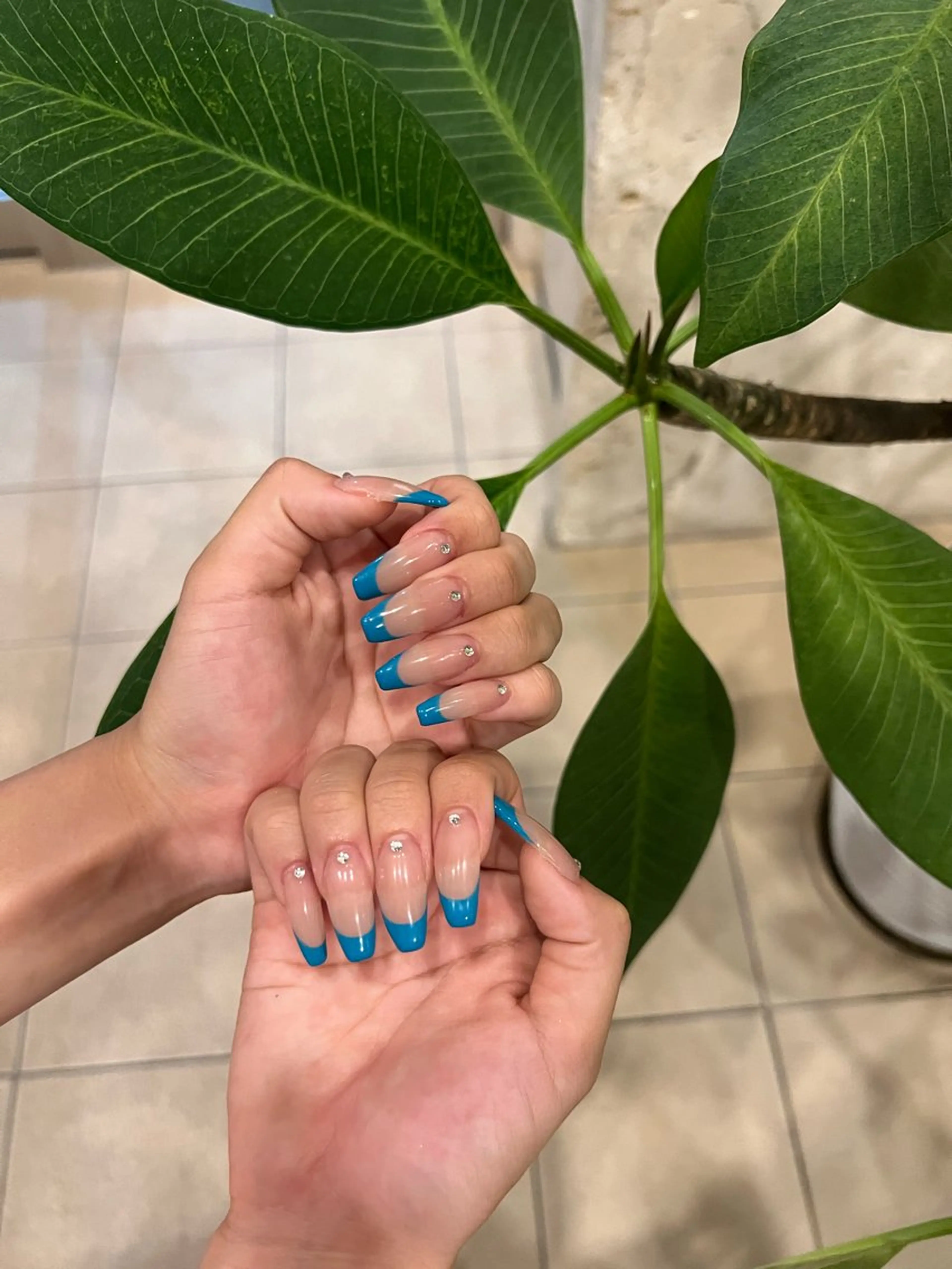 ネイル RÊVIA所属・RÊVIA (レヴィア)のネイルデザイン