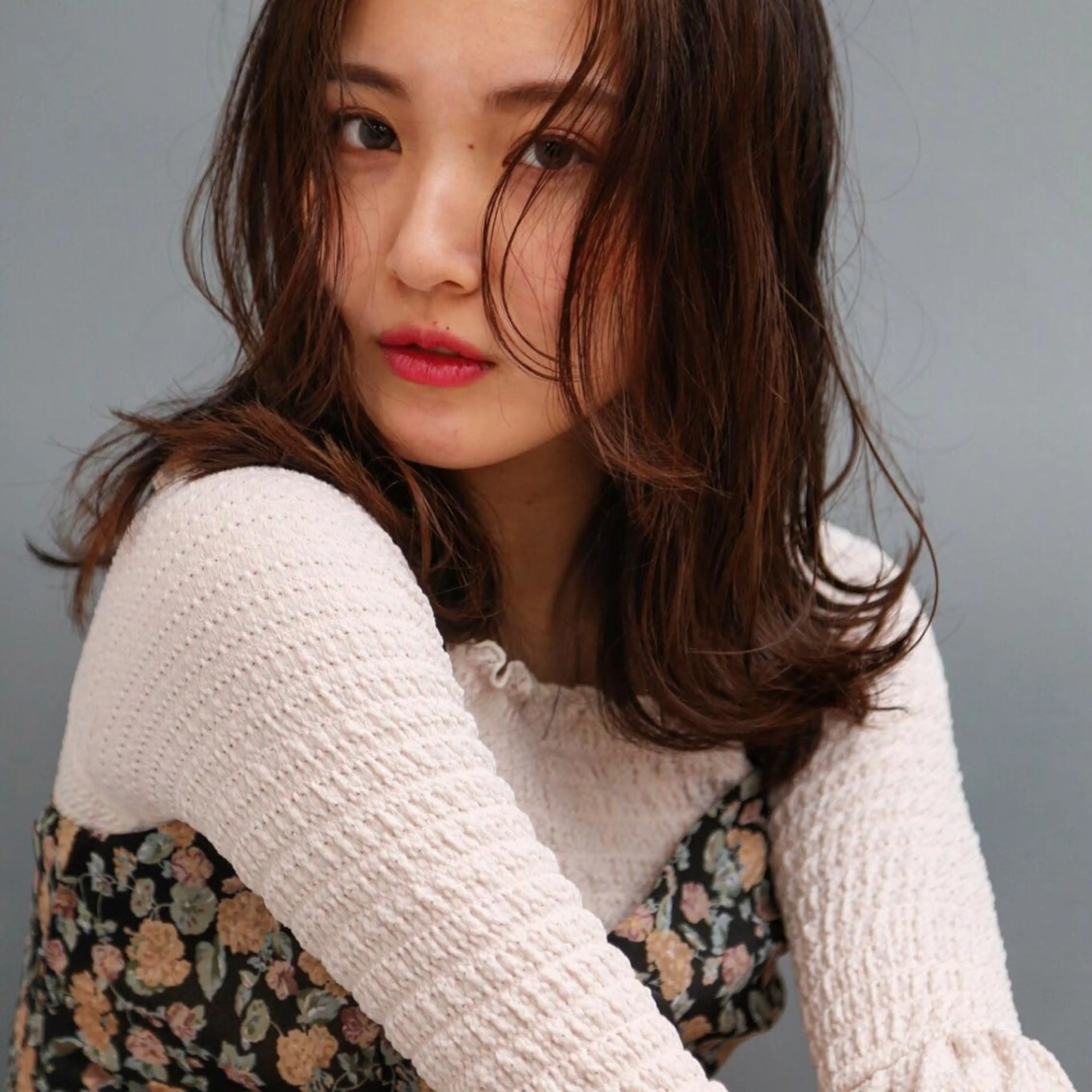ミディアム カラー ブラウンカラー ラベンダーカラー ラベンダーブラウン 江原 彩華のヘアスタイル