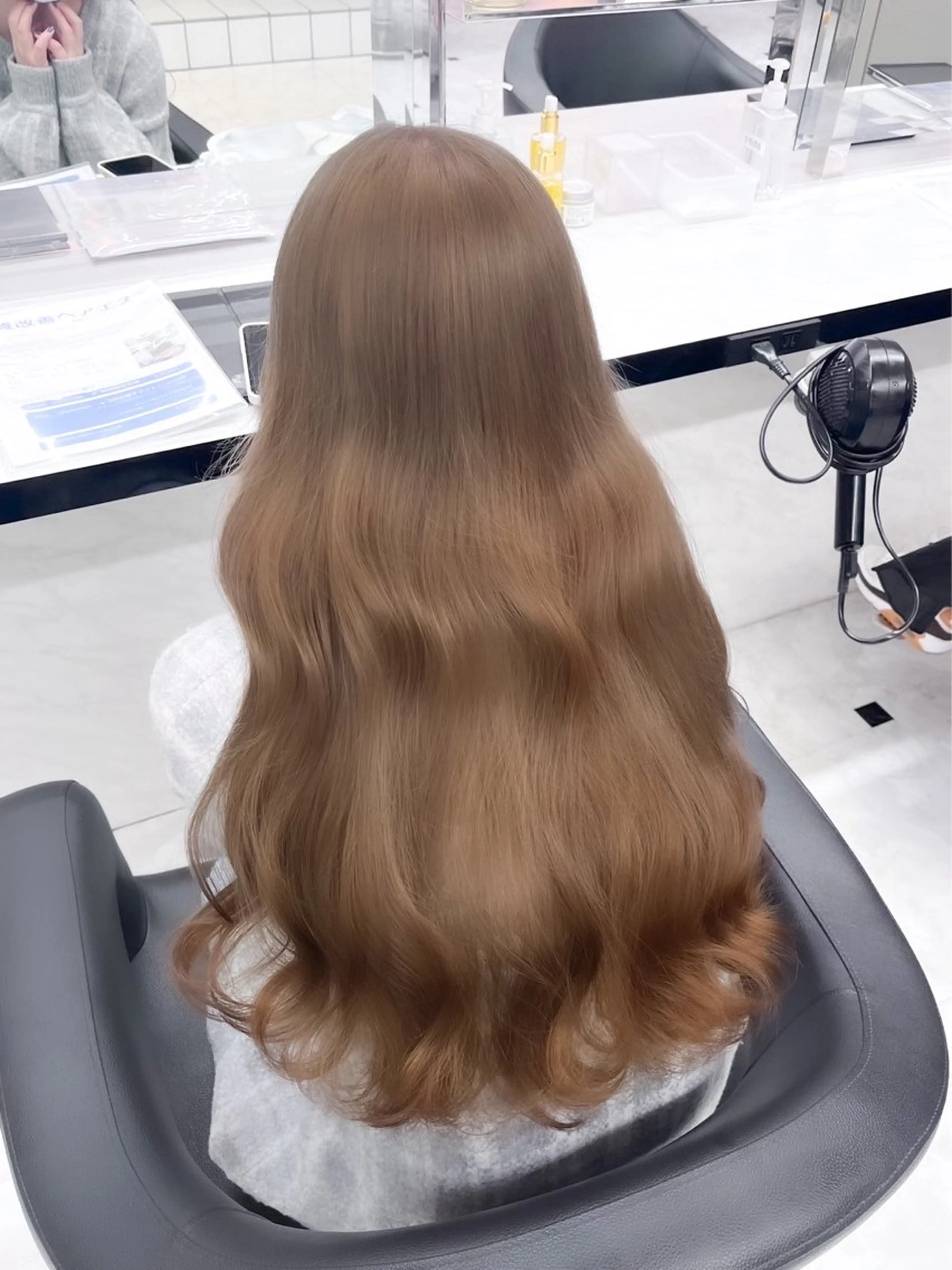 ロング カラー 🫧うる艶トレンド 🫧透明感カラーのヘアスタイル