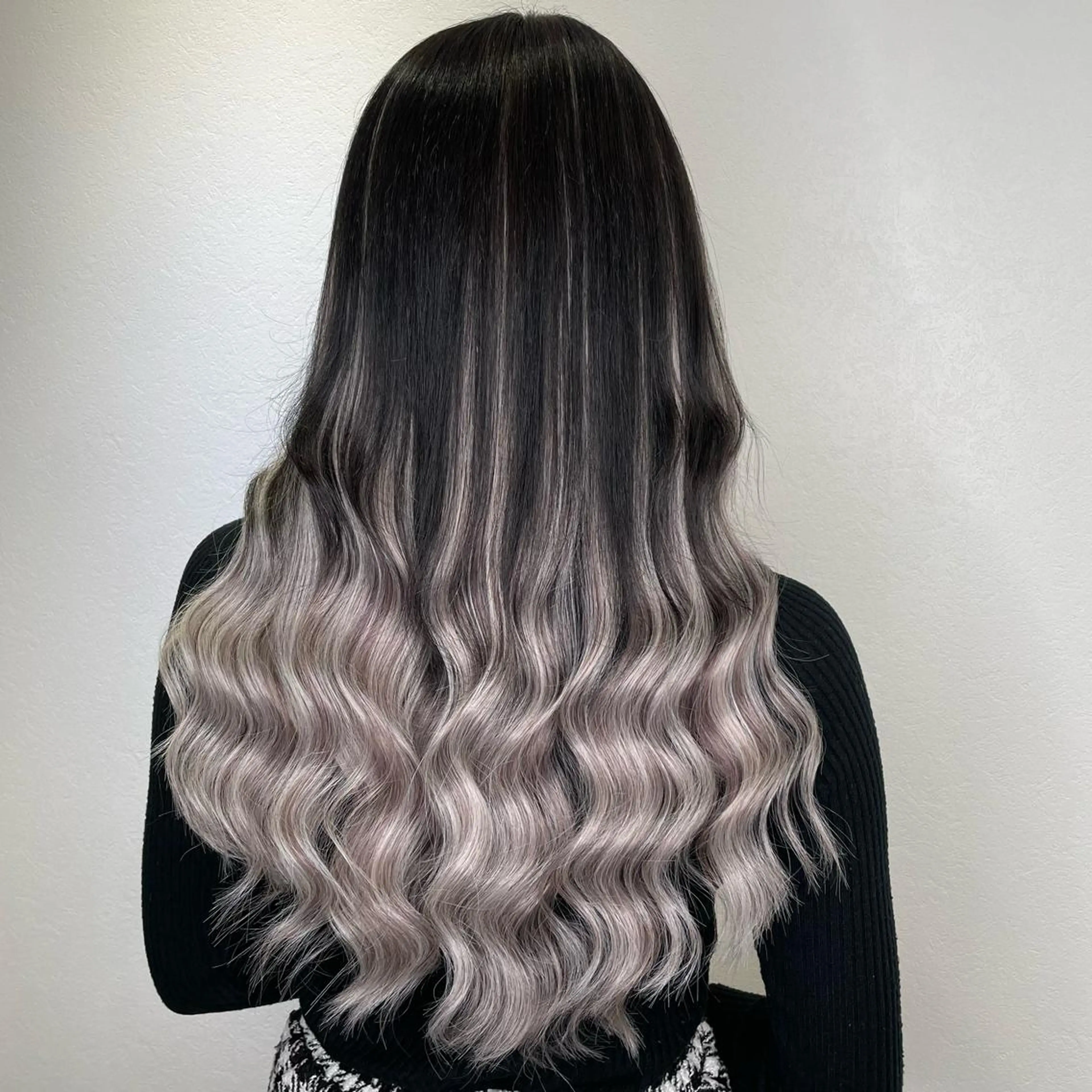 セミロング カラー シールエクステ アッシュ グラデーションカラー シルバー エクステ ヘアカラー エクステ 池袋🧡ダブルカラー /馴染ませエクステのヘアスタイル