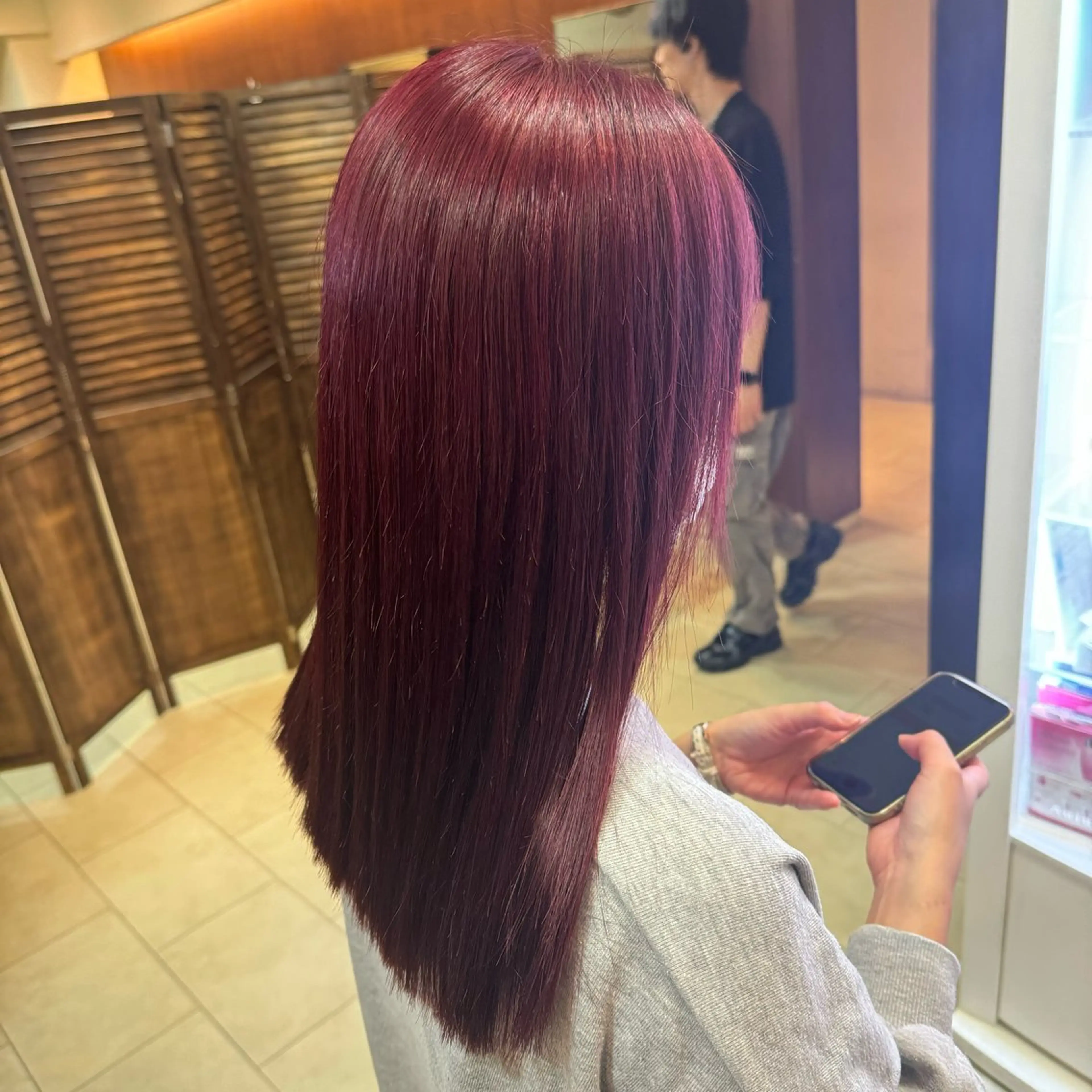 セミロング カラー ヘアカラー 西村 亜弥のヘアスタイル