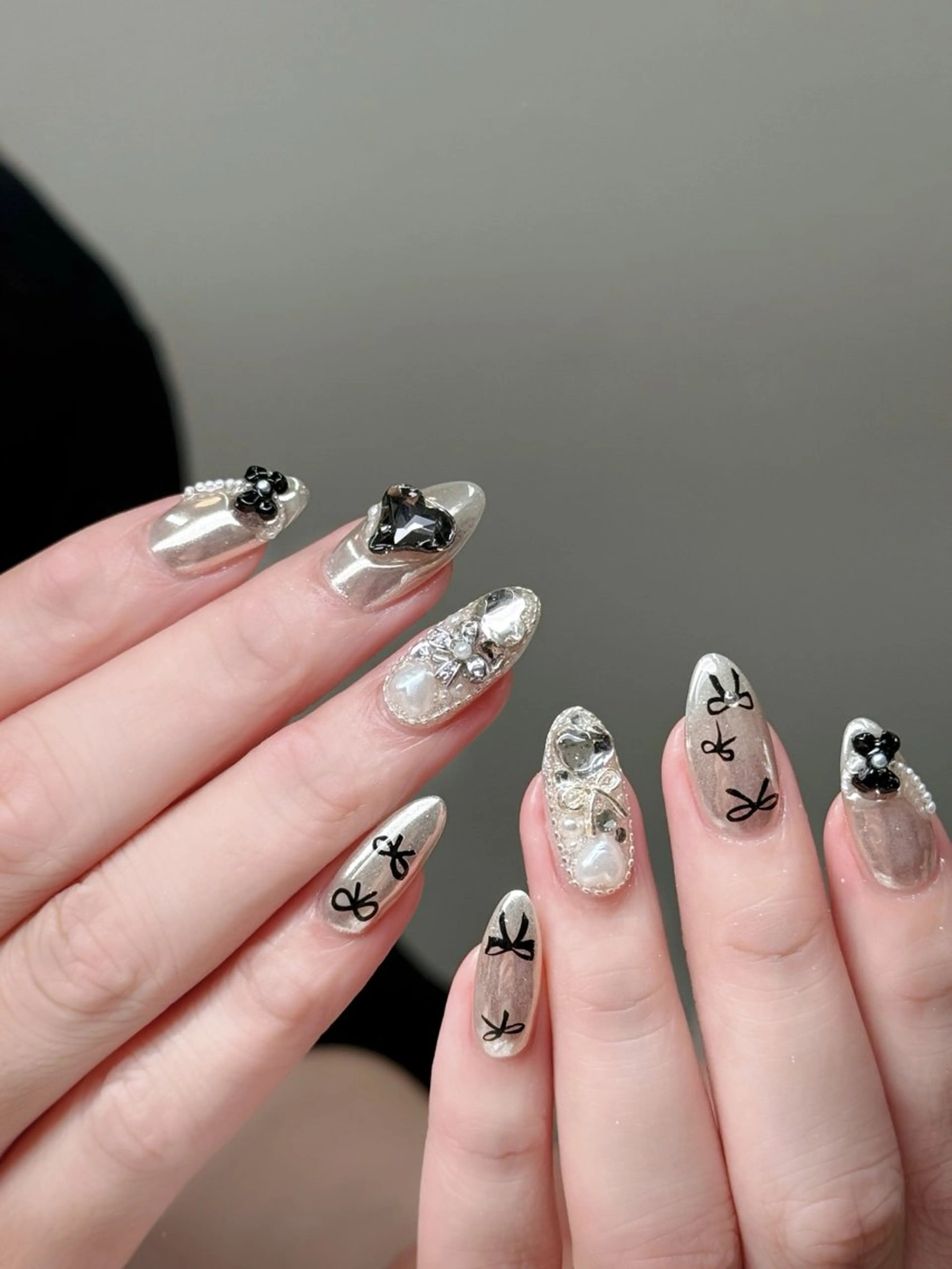 ネイル フレンチネイル マグネットネイル シンプルネイル ネイルチップ ハンドネイル NAILS 168 池袋西口駅前店のネイルデザイン