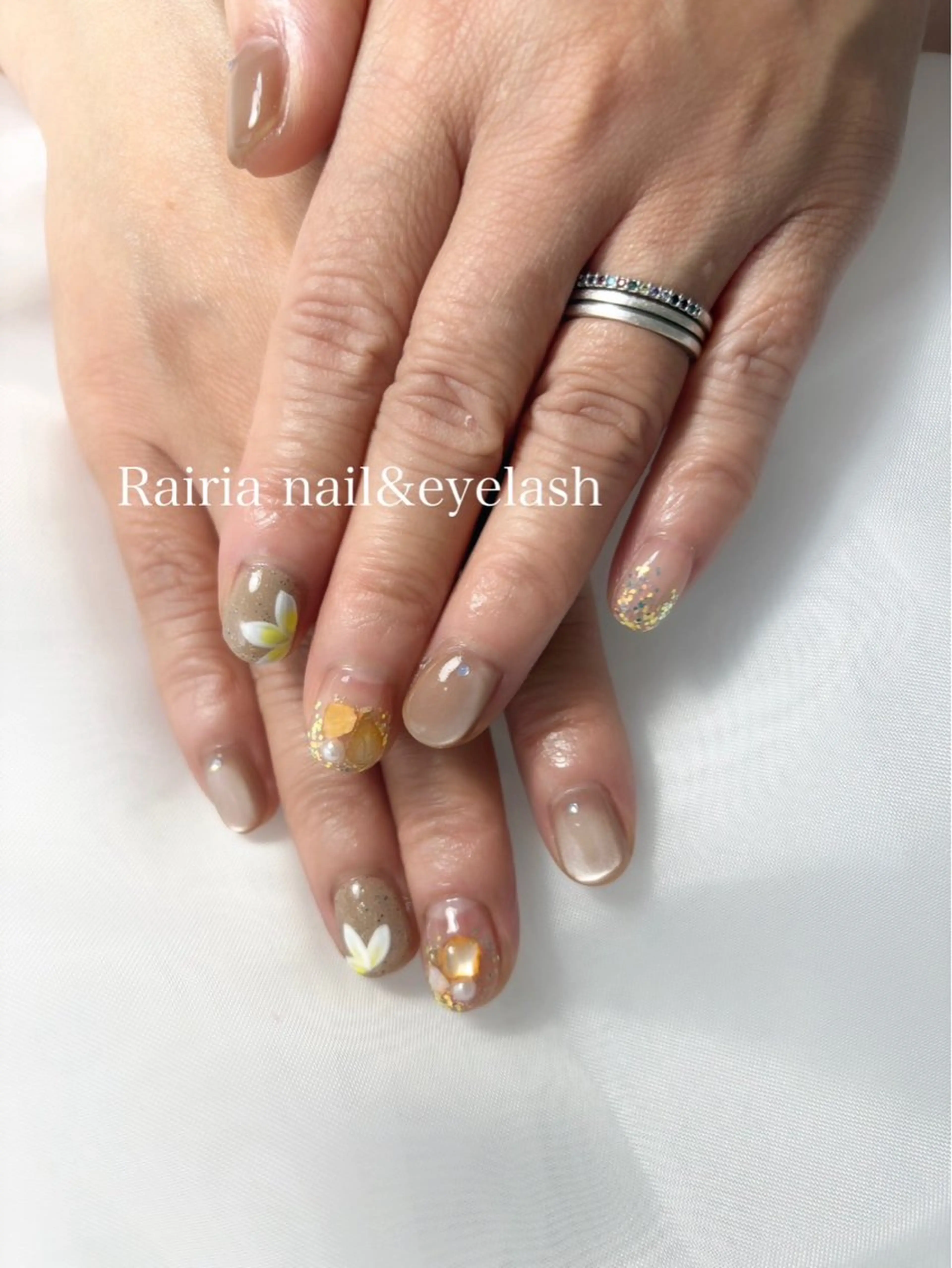 ネイル フラワーネイル フットネイル ジェルネイル マグネットネイル オフィスネイル NAILSALON CRISTA所属・🤍CRISTA yui🤍のネイルデザイン