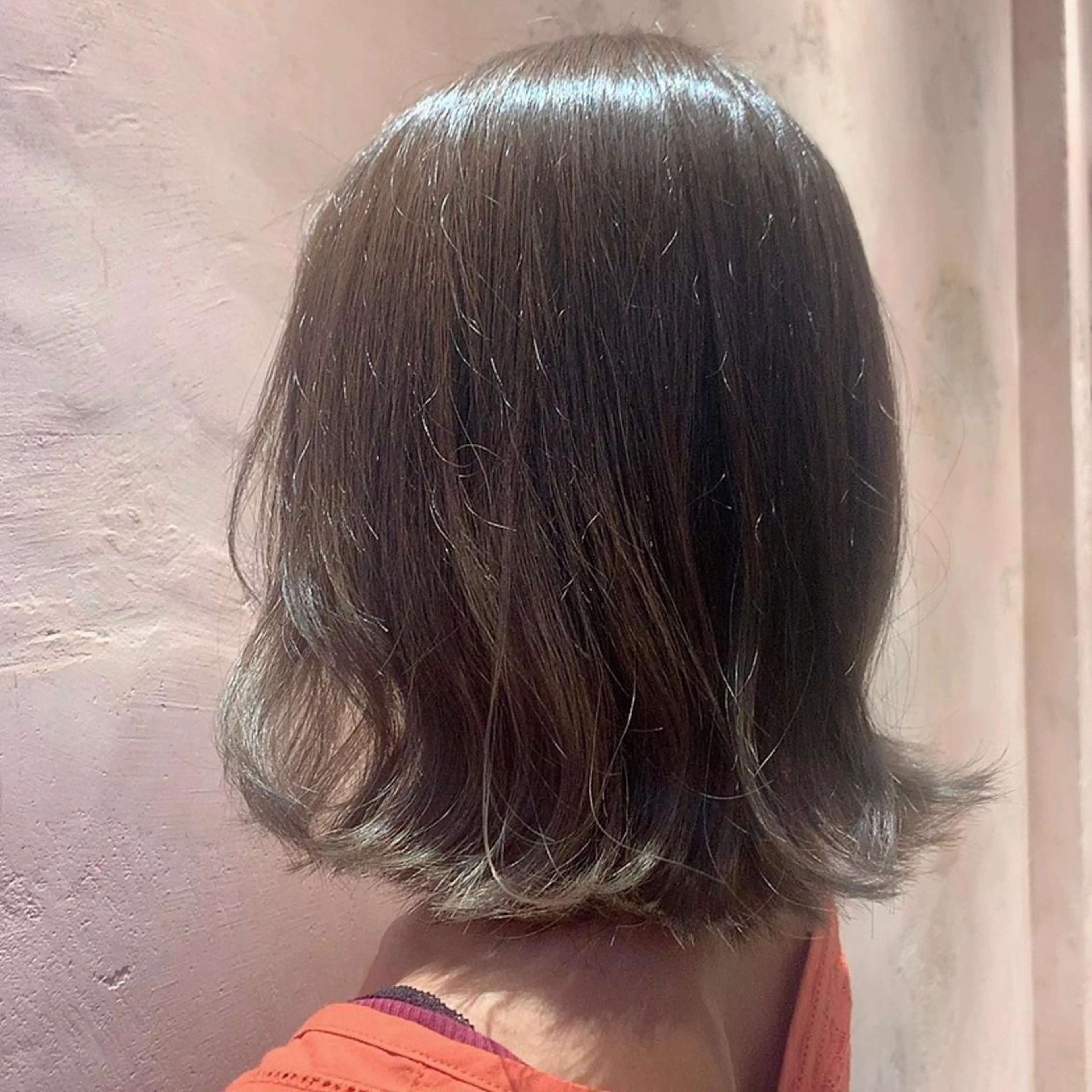 ミディアム カラー 切りっぱなしボブ ボブ 韓国ヘア特化型美容師 カワノマイ🇰🇷のヘアスタイル