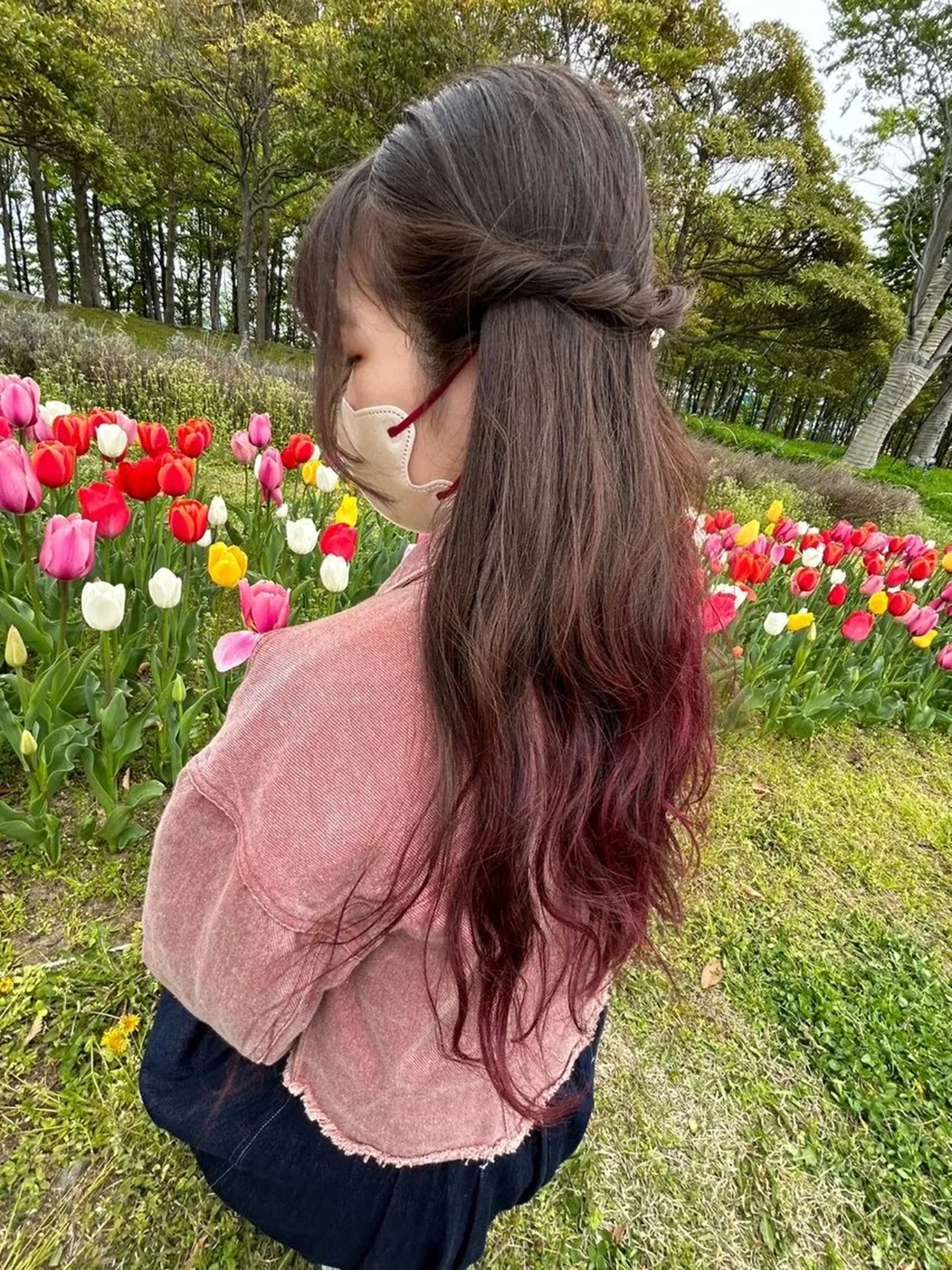 ロング カラー ヘアアレンジ ブリーチ ダブルカラー グラデーションカラー ピンクカラー 🍓おかだ ゆい🍓のヘアスタイル