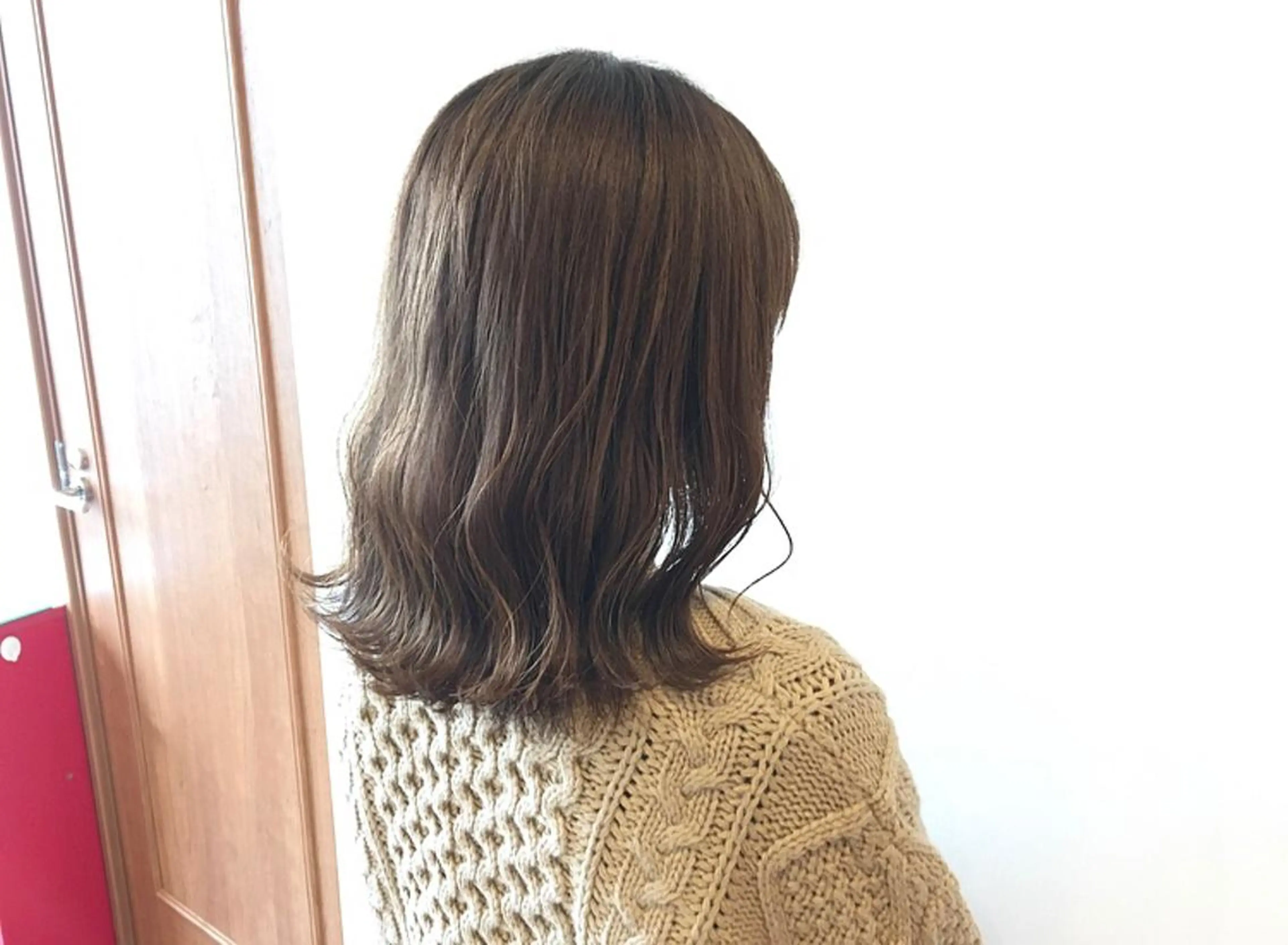 ミディアム カラー アッシュ ベージュカラー ブラウンカラー ヘアカラー 鈴木 翔梧のヘアスタイル