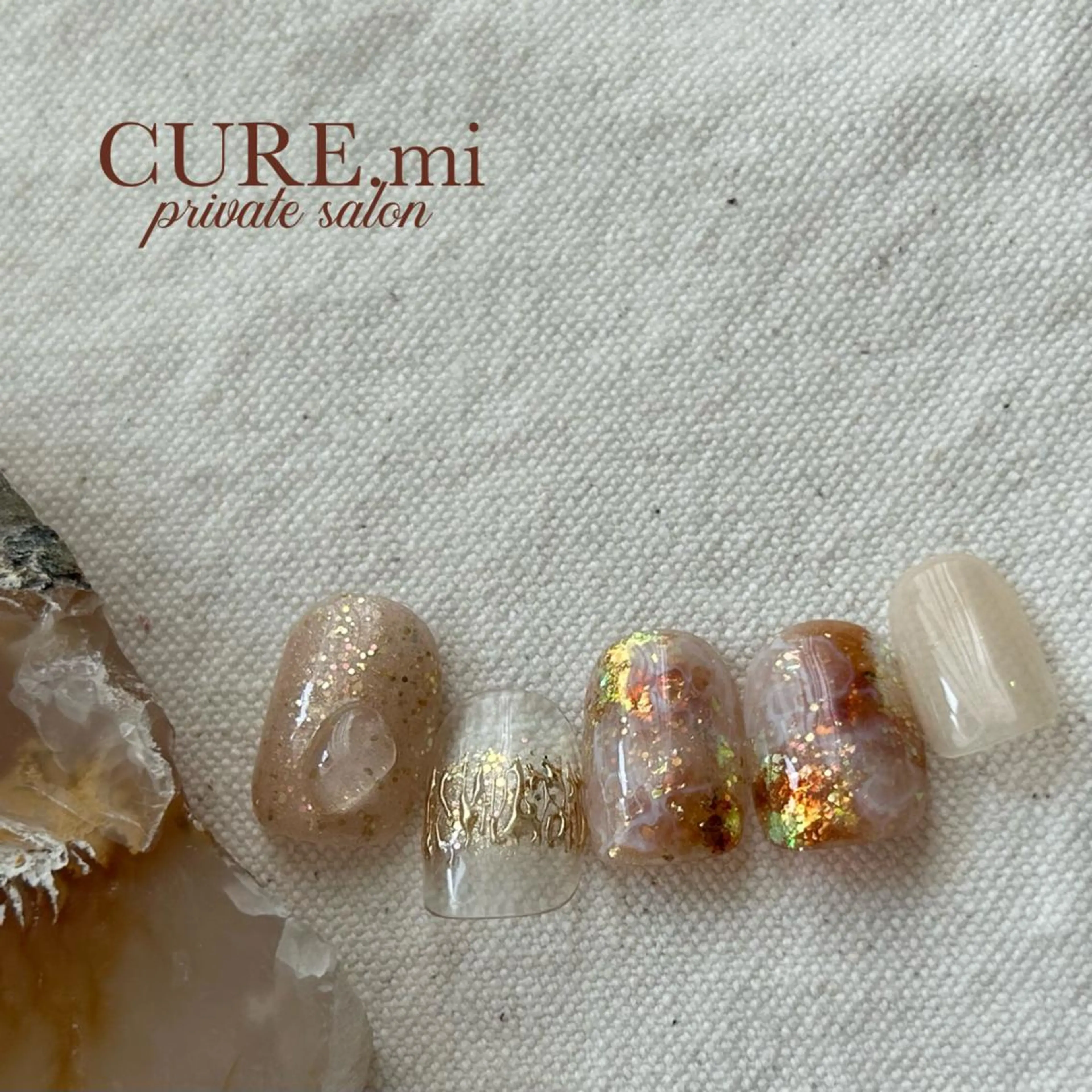 ネイル ブラウン ニュアンスネイル ハンドネイル ハンドケア CURE.mi所属・伊藤 美香のネイルデザイン