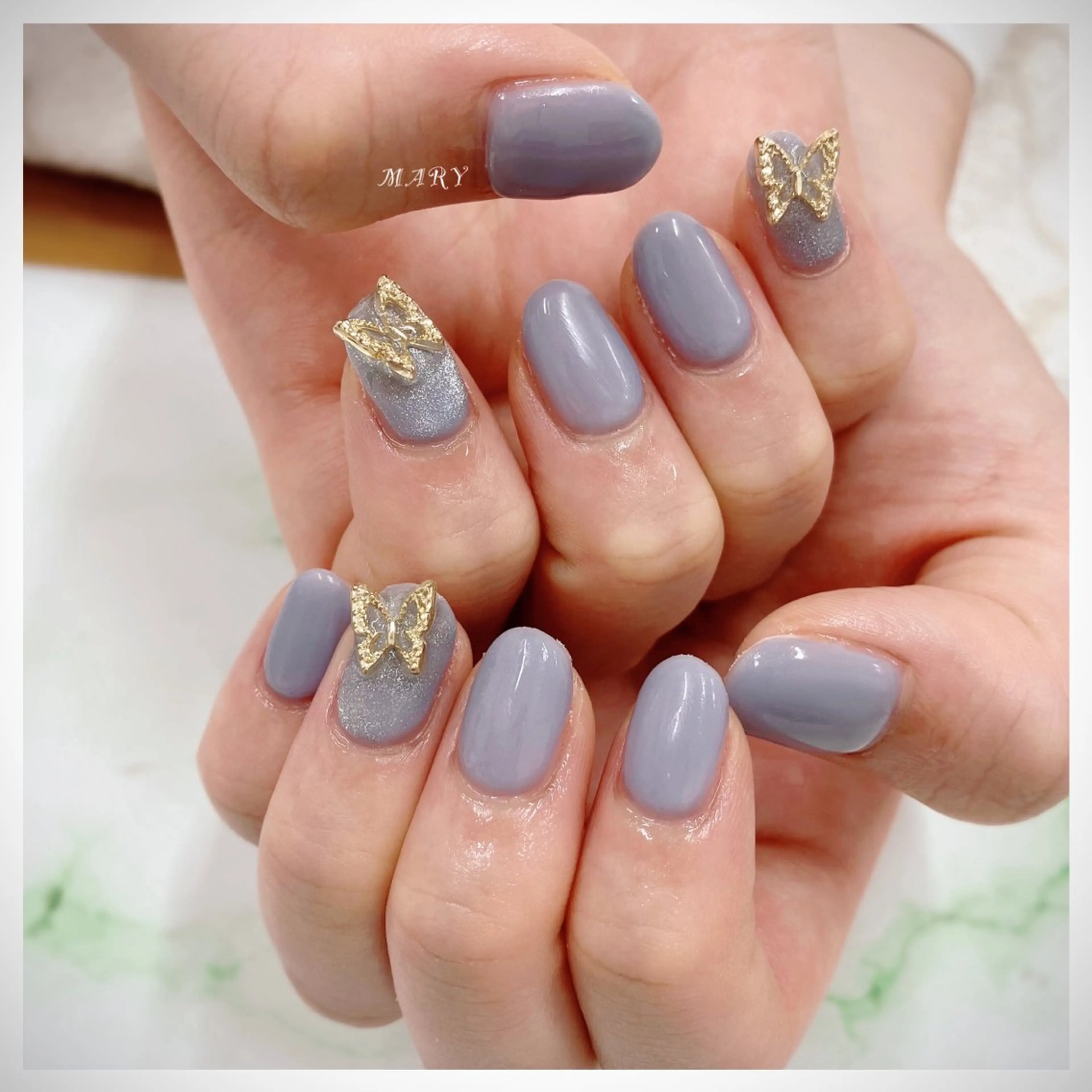 ネイル 水色 マグネットネイル ニュアンスネイル ワンカラーネイル ハンドネイル Mary nail所属・Mary nail .narumiのネイルデザイン