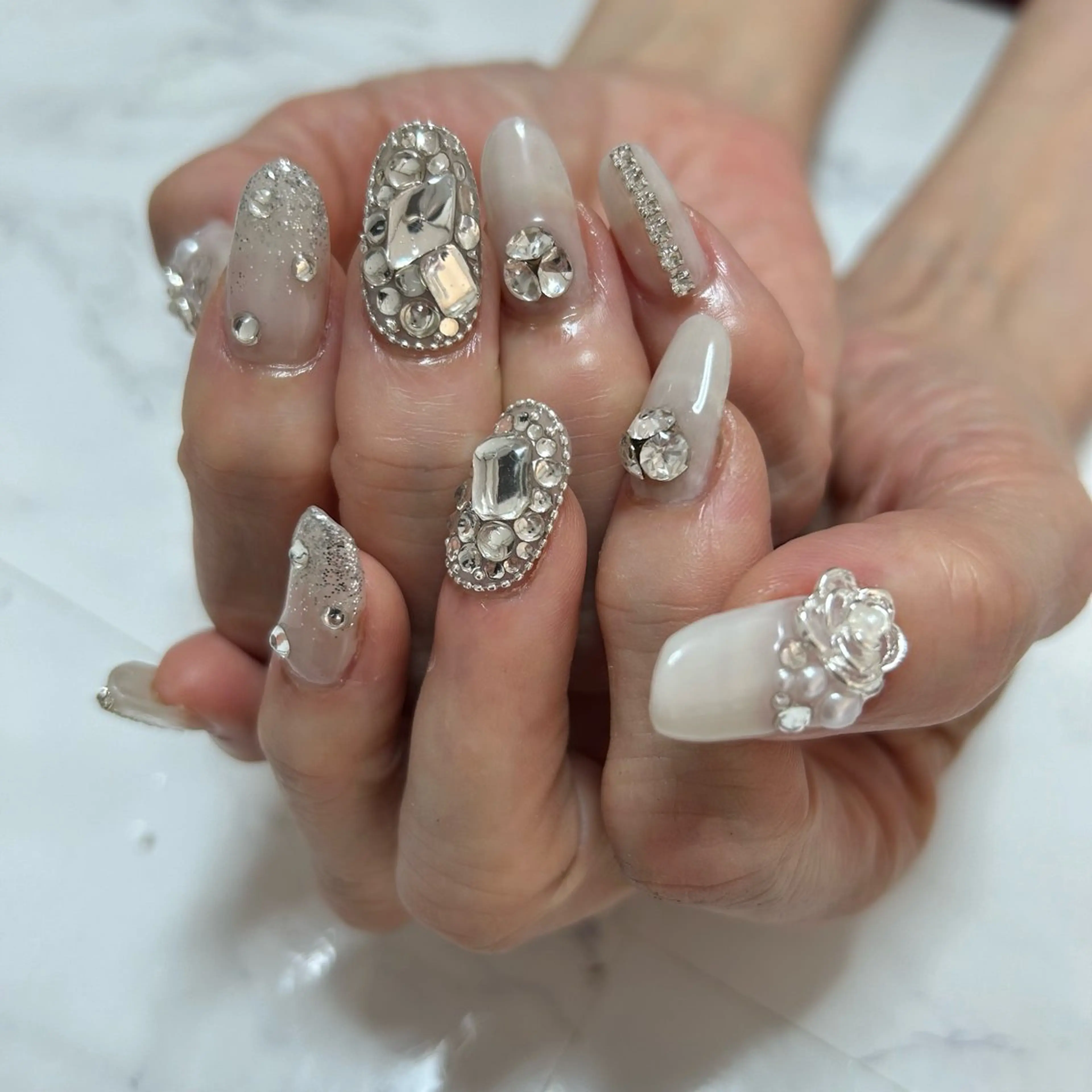 ネイル 持ち込み Total Beauty Salon Charlme所属・たなか ちはるのネイルデザイン