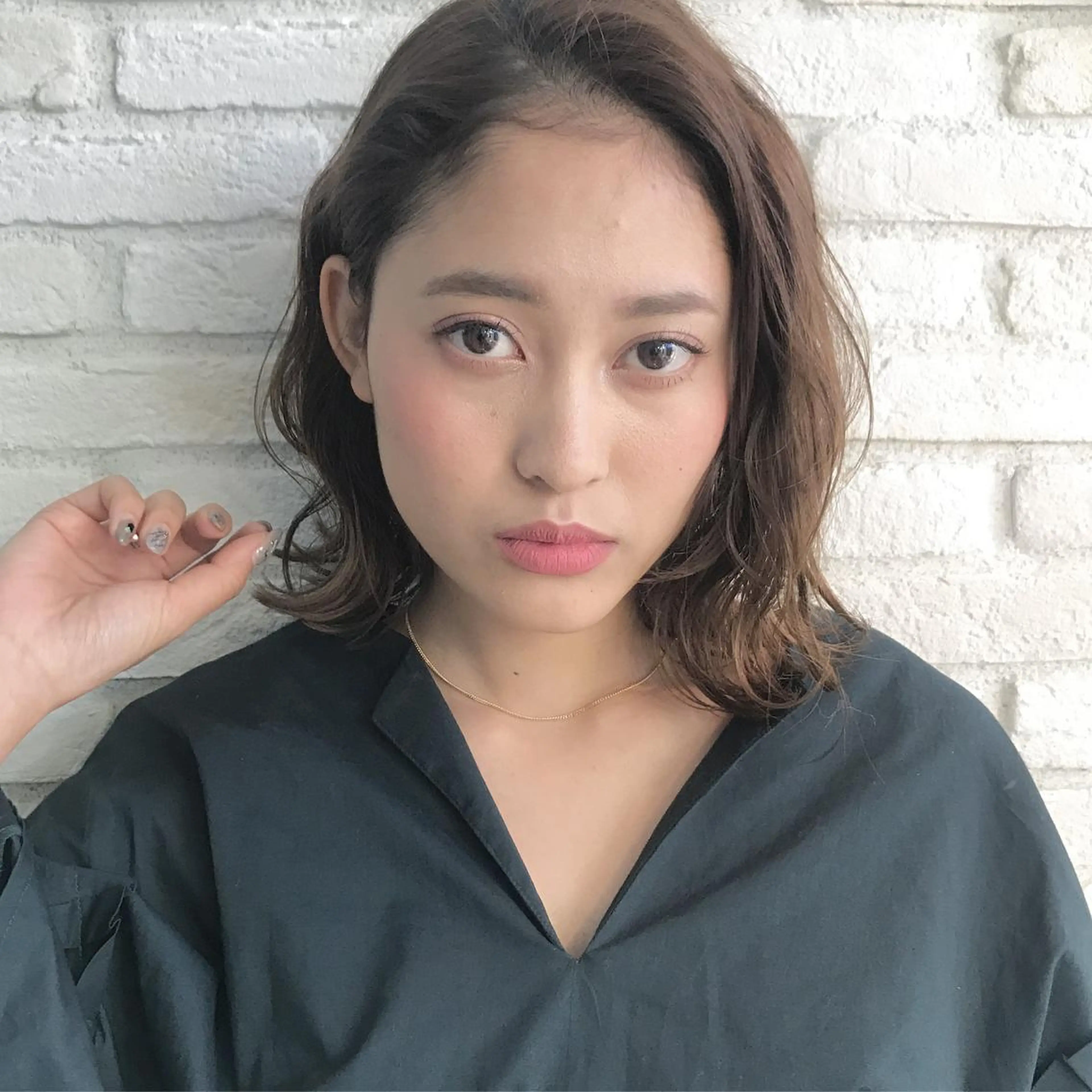 ミディアム 顔周りカット 伊 杏のヘアスタイル