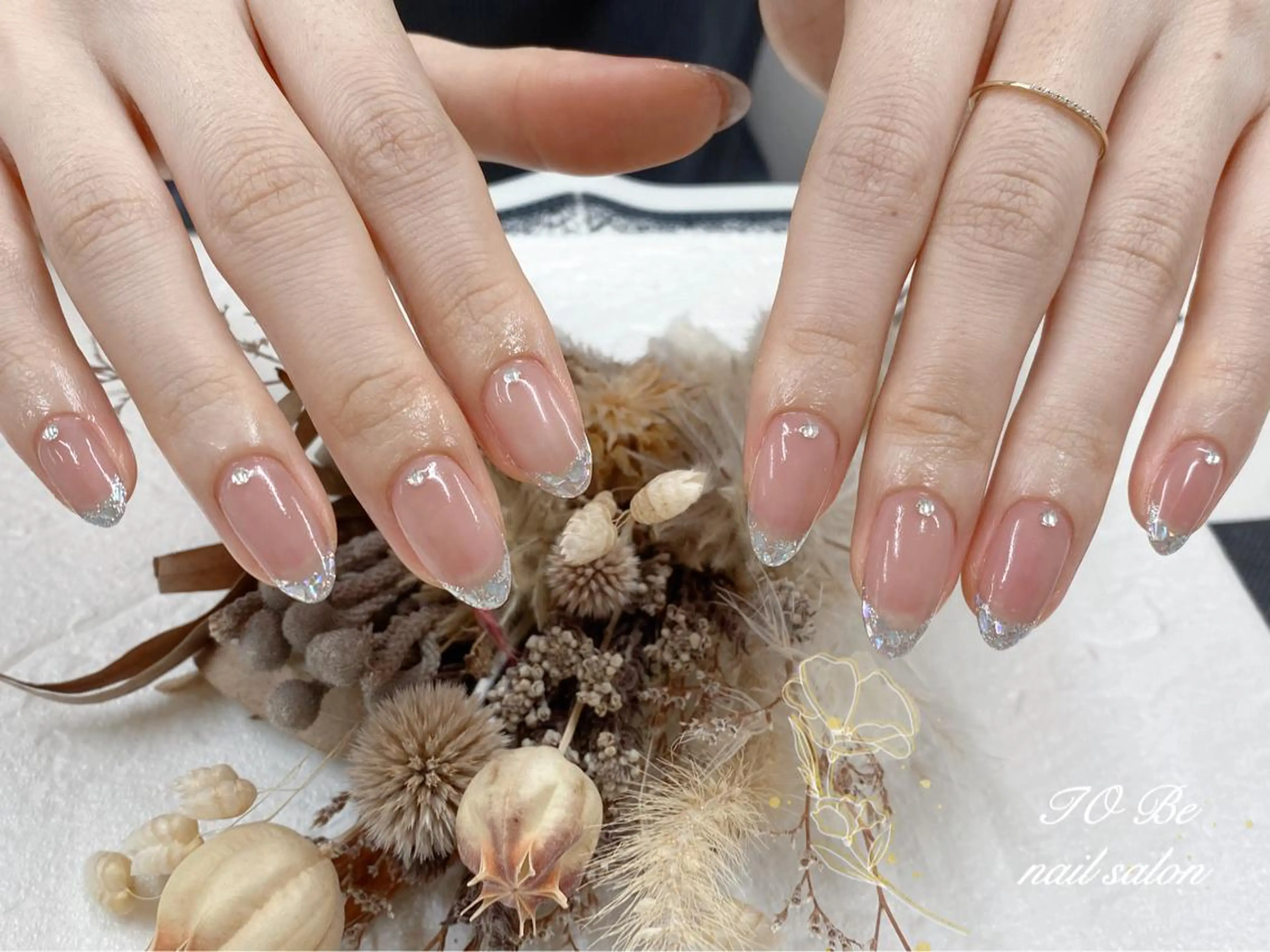 セミロング ネイル ハンドネイル ハンドケア Nail Salon To Beのネイルデザイン