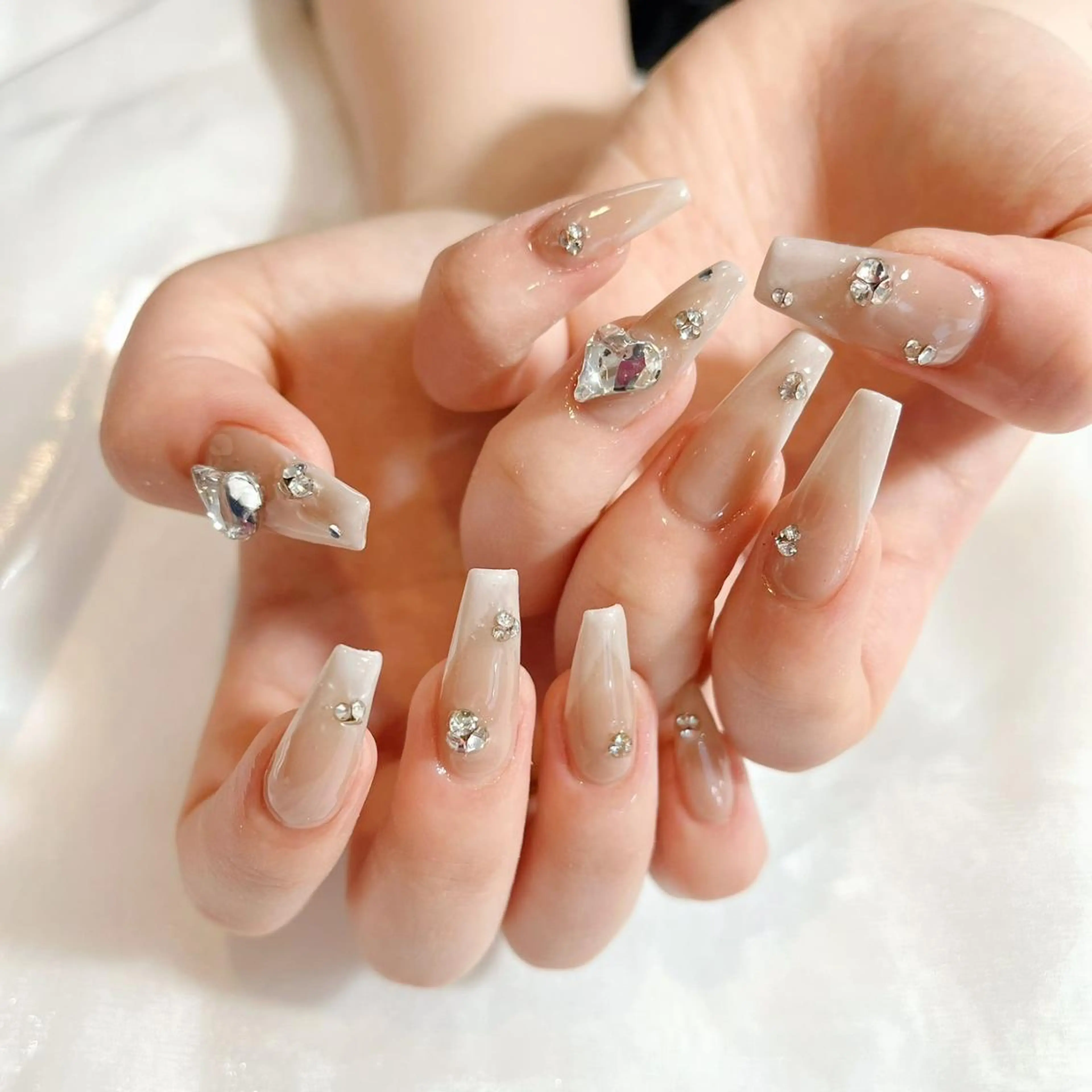 ネイル 🤍POP可愛い🧸 Menailのネイルデザイン