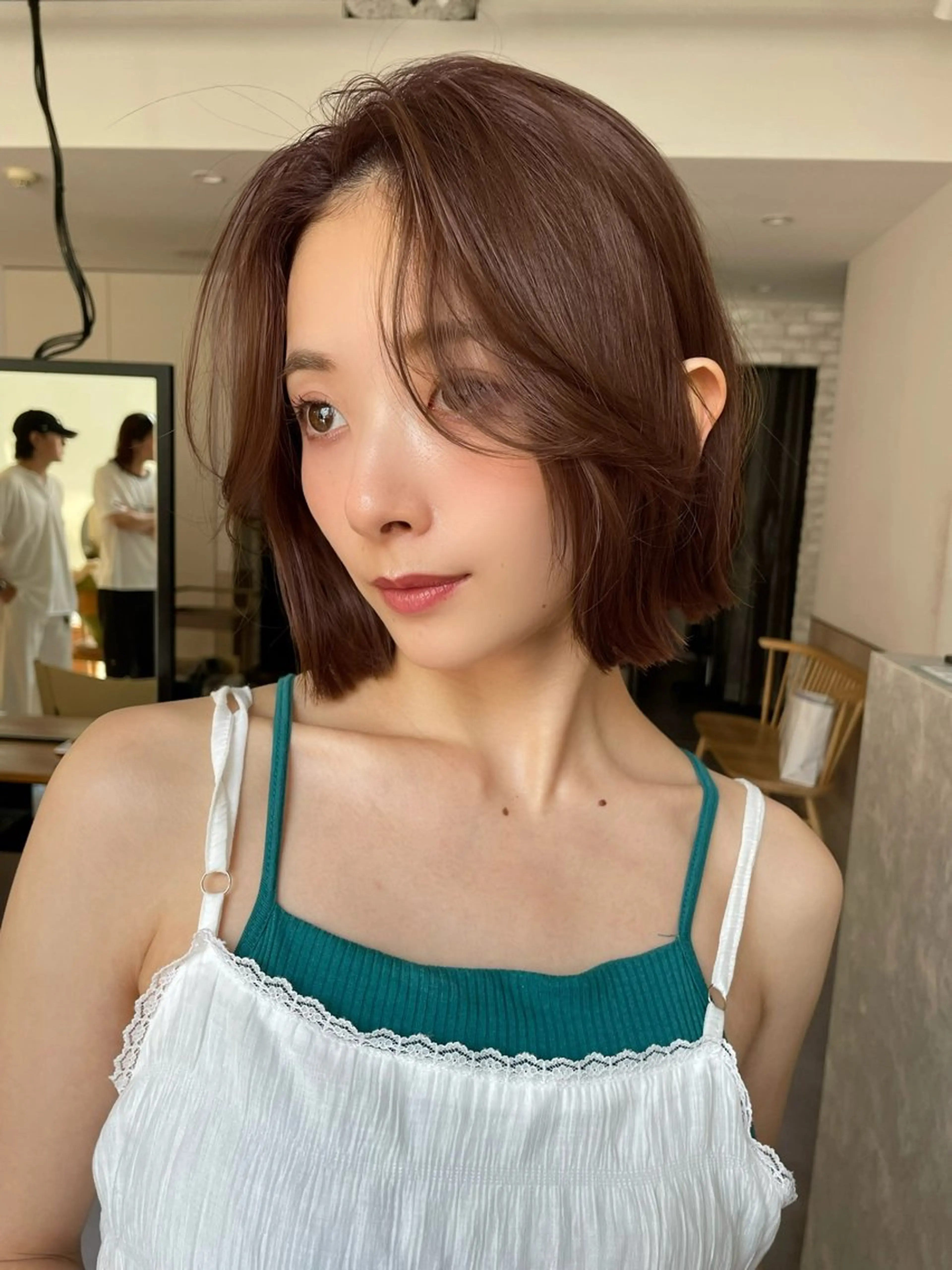ショート ボブ くびれヘア 韓国風ヘア 江上 京花のヘアスタイル