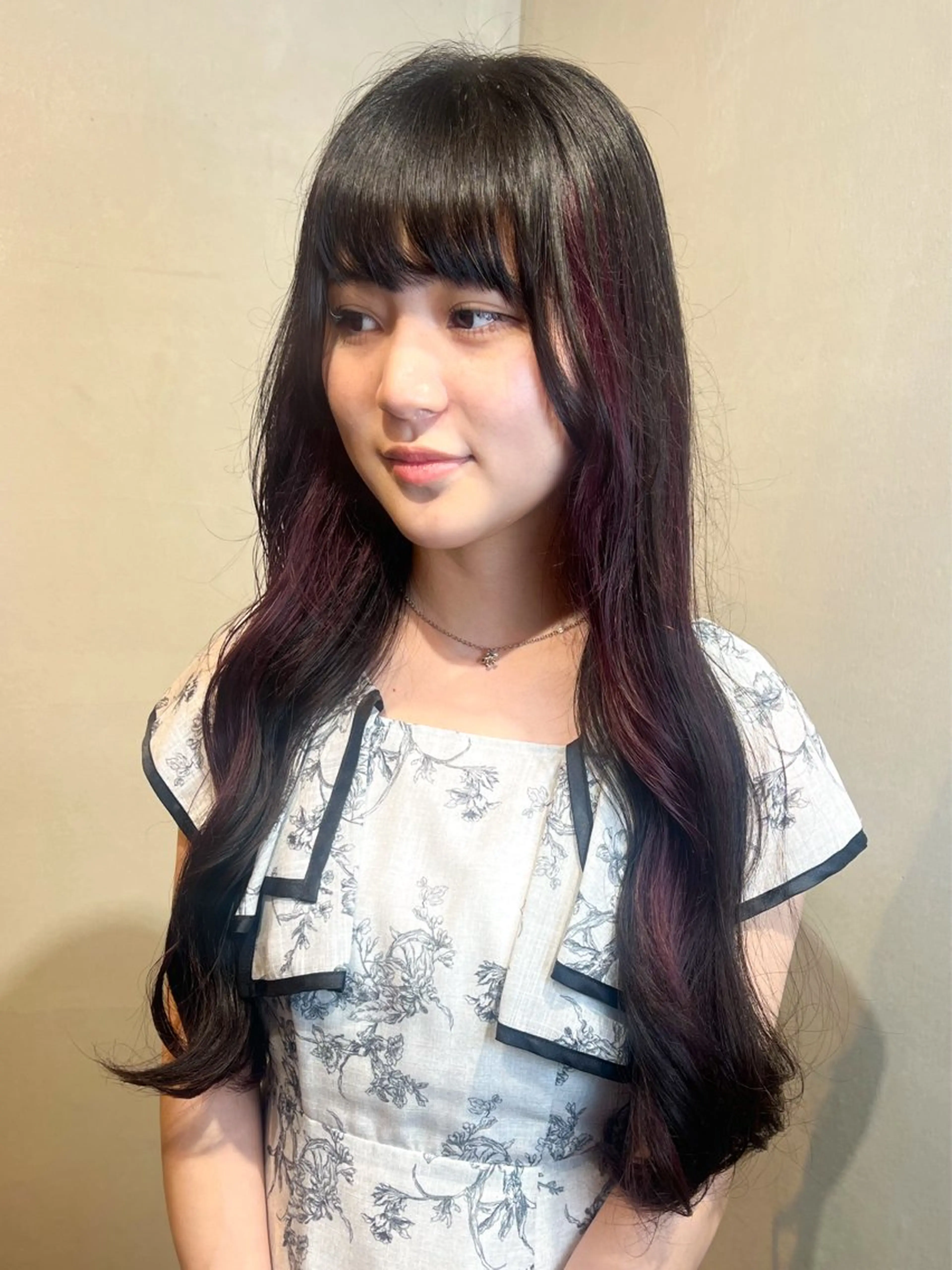ロング カラー ヘアカラー トリートメント Aya/四条烏丸/ インナーカラーのヘアスタイル