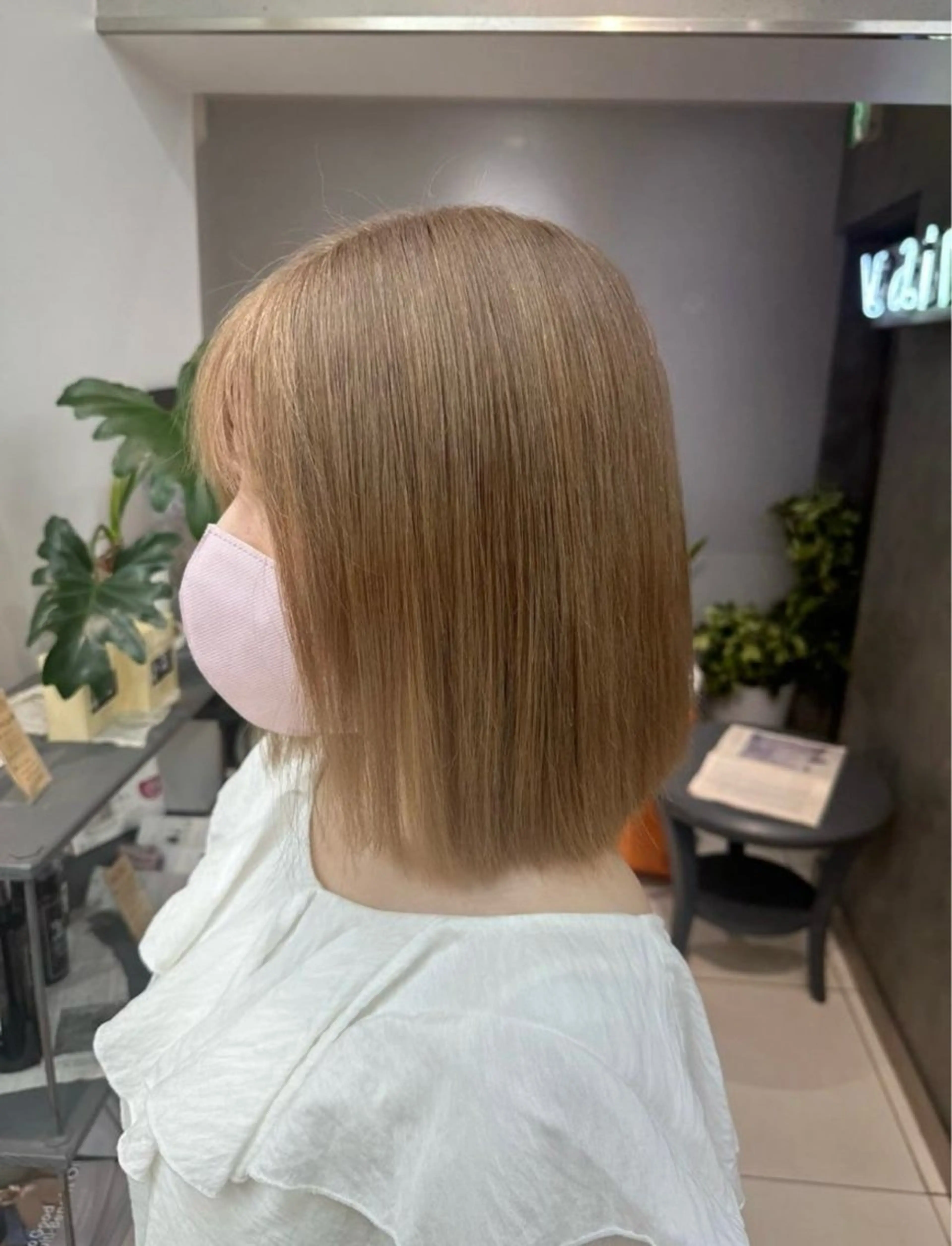 ミディアム 韓国×艶ハイトーンが ✨絶対可愛い✨七夏海のヘアスタイル