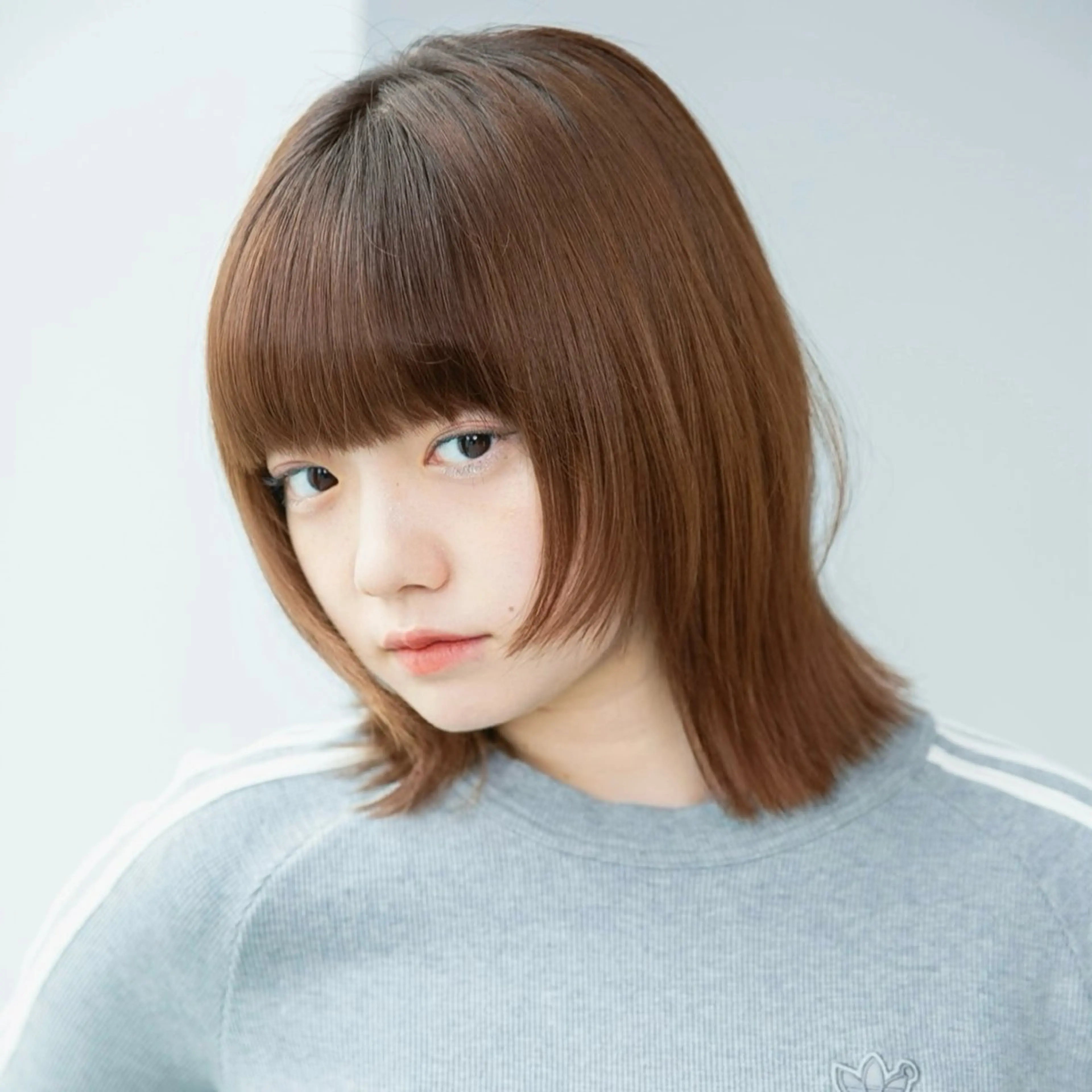 ミディアム TRICCA 銀座所属・奏羽　"ショート ・ボブ ・レイヤー"のヘアスタイル