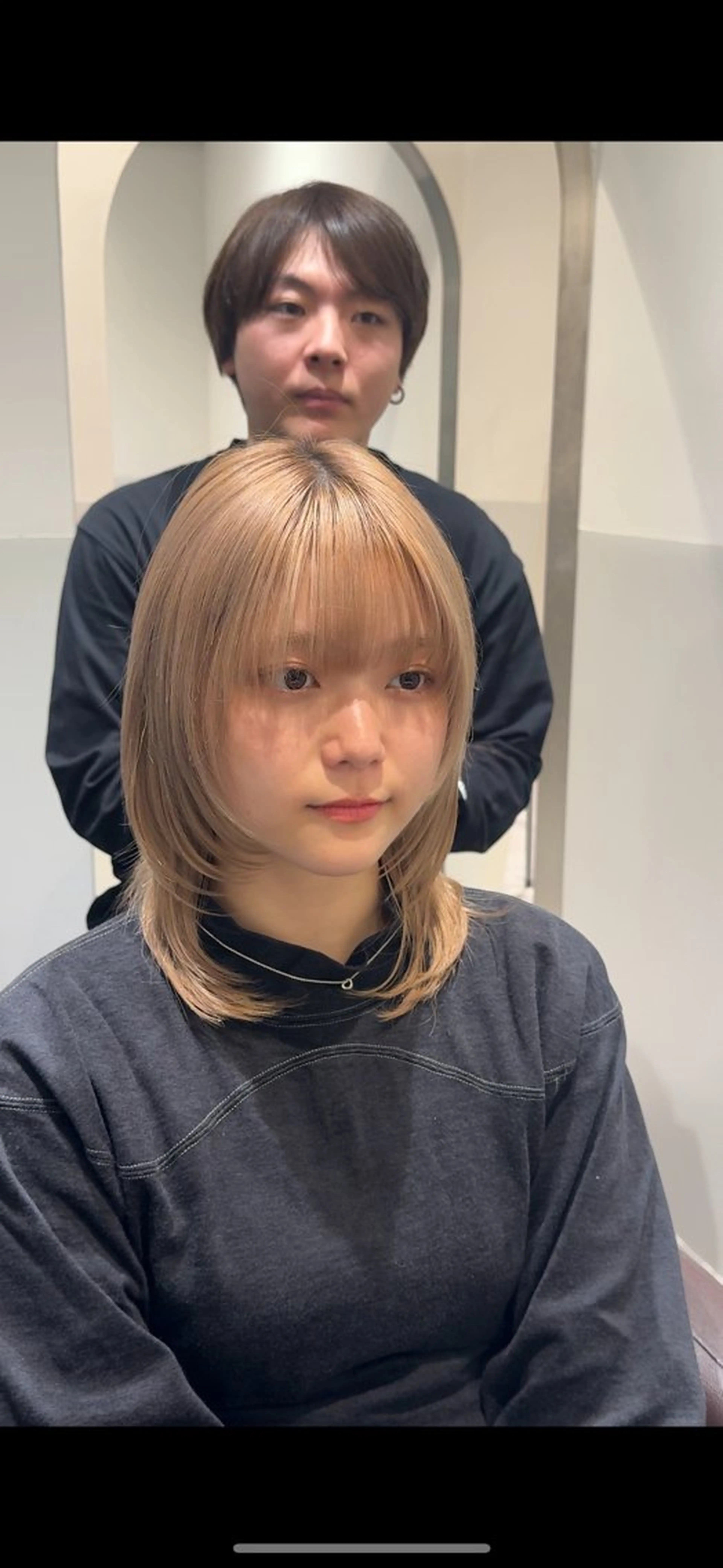 セミロング カラー ベージュカラー 透明感カラー レイヤーカット 似合わせカット ウルフカット SALOWIN新宿三丁目【サロウィン】所属・ハッシュレイヤー💐 透明感カラー💐青木のヘアスタイル