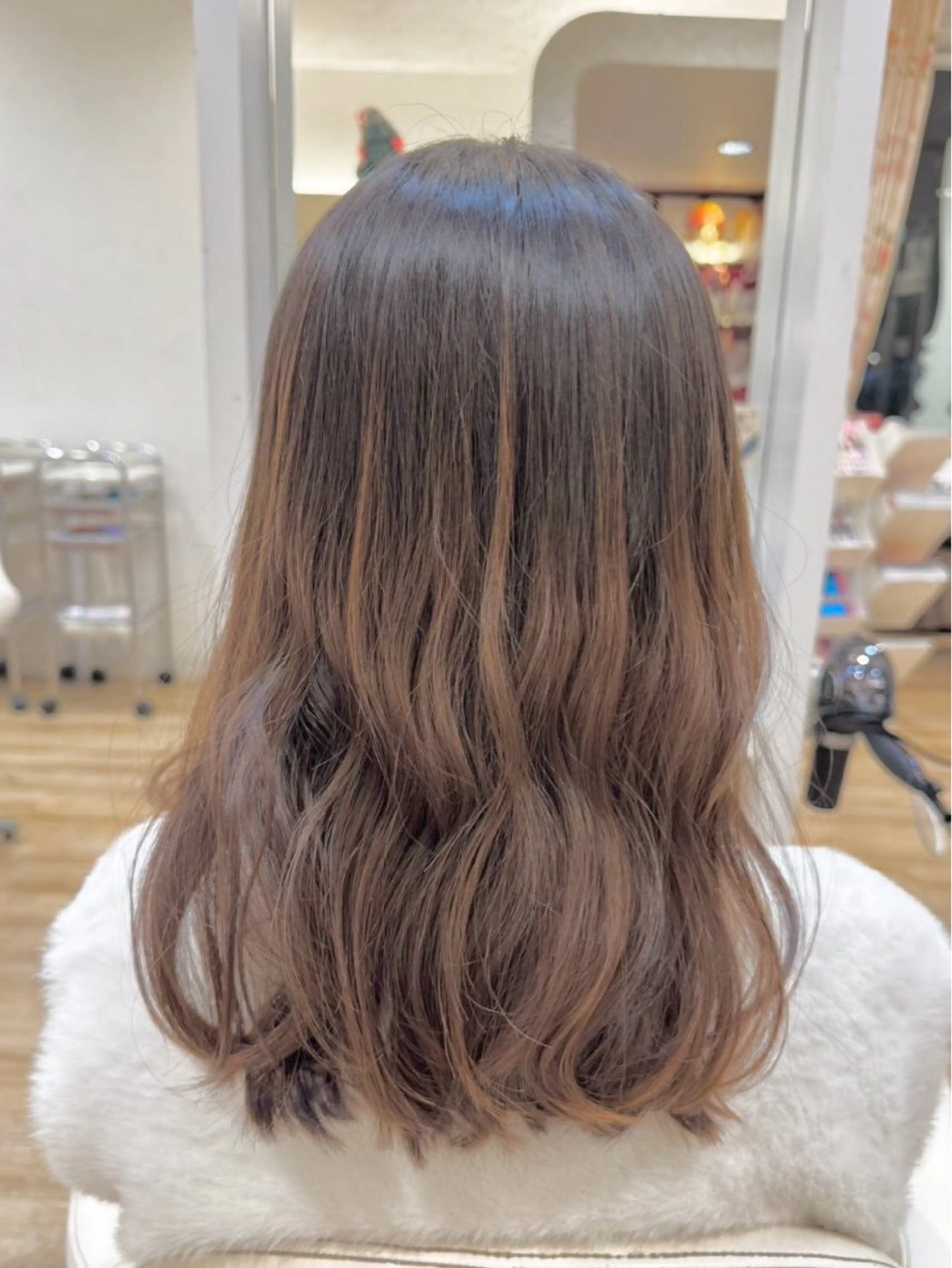 ロング 脇門 穂乃美のヘアスタイル