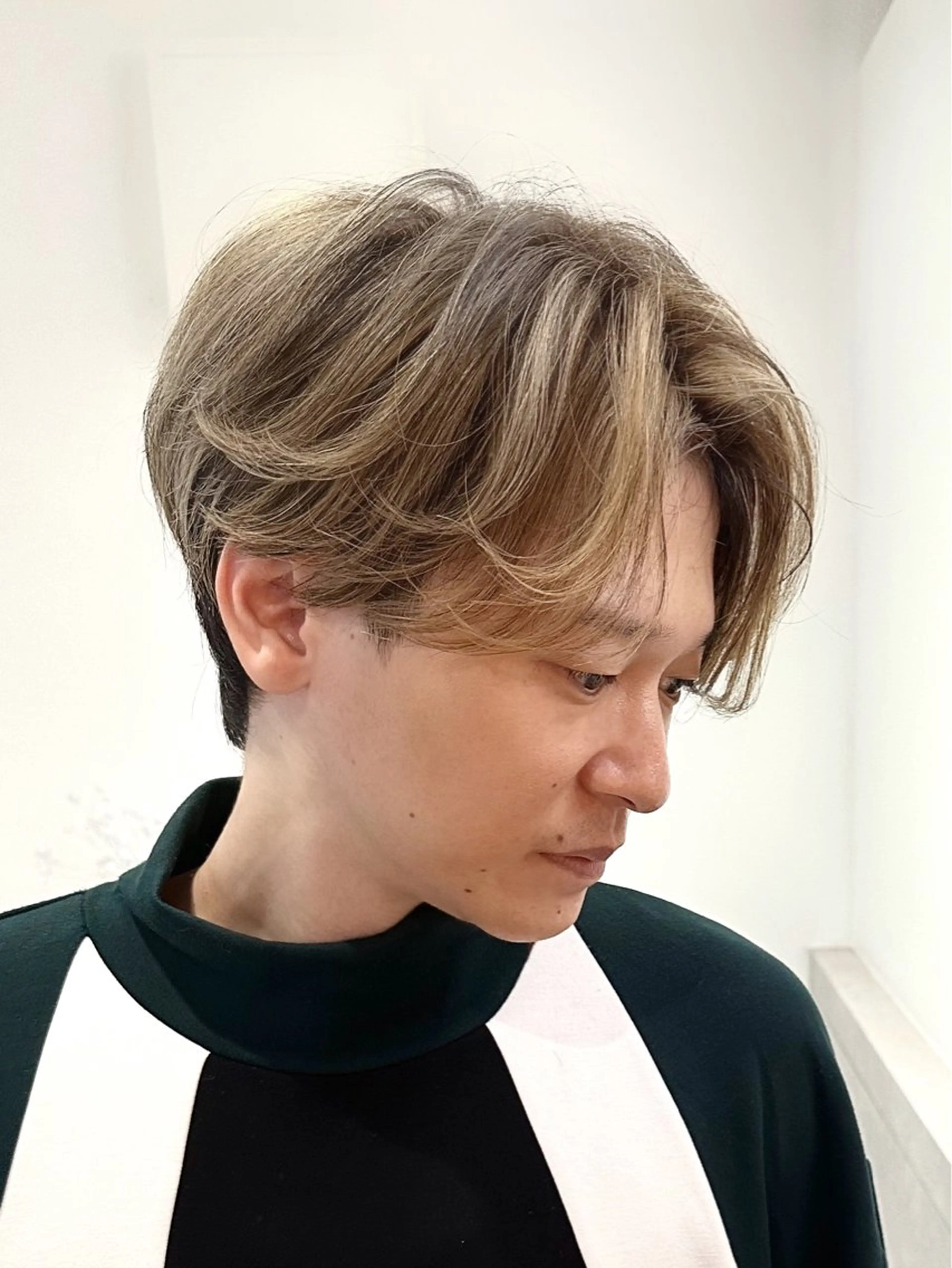 カラー メンズ 濱口 健慎のヘアスタイル