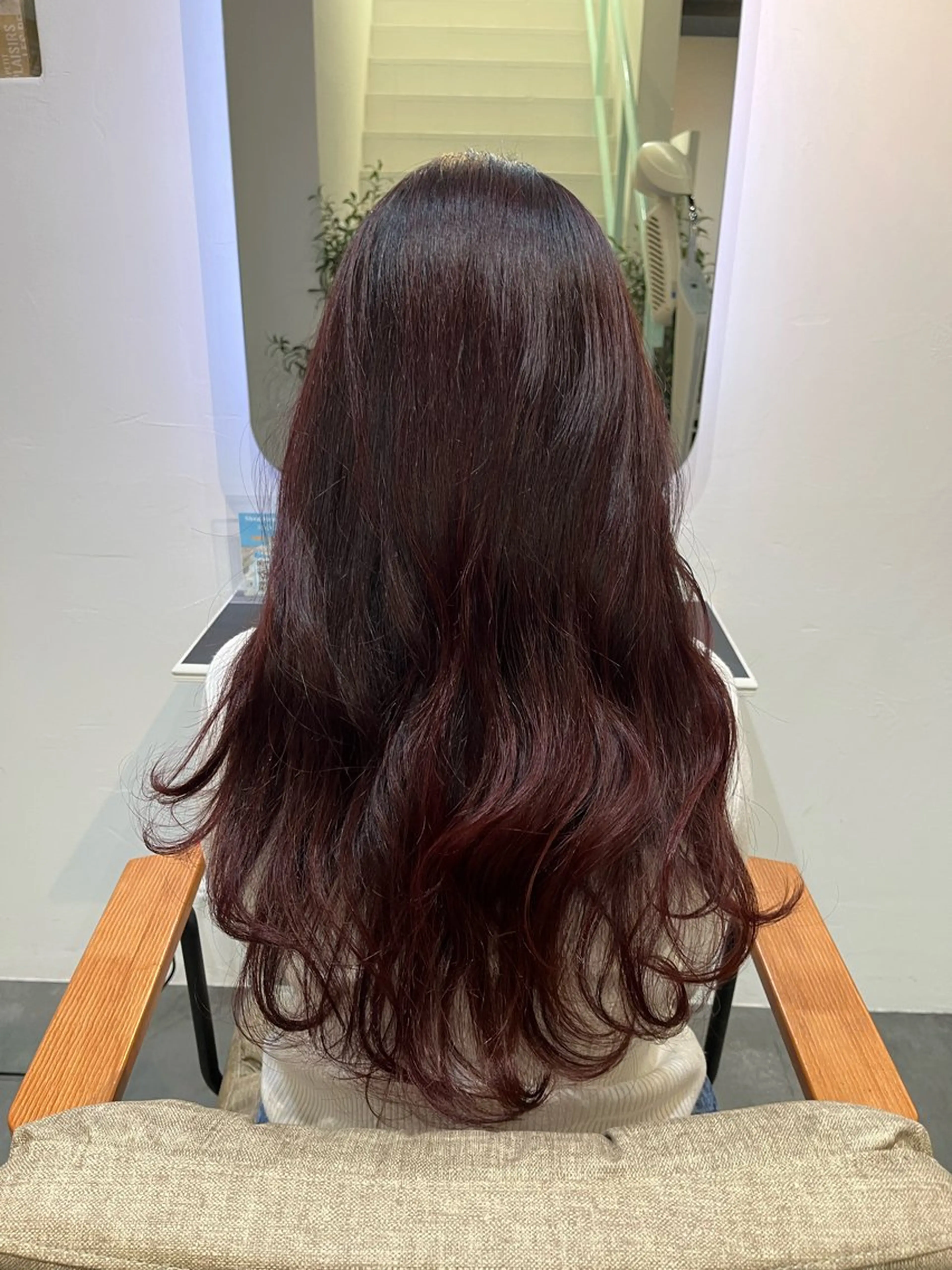 セミロング カット ヘアカラー 藤田 詩織のヘアスタイル