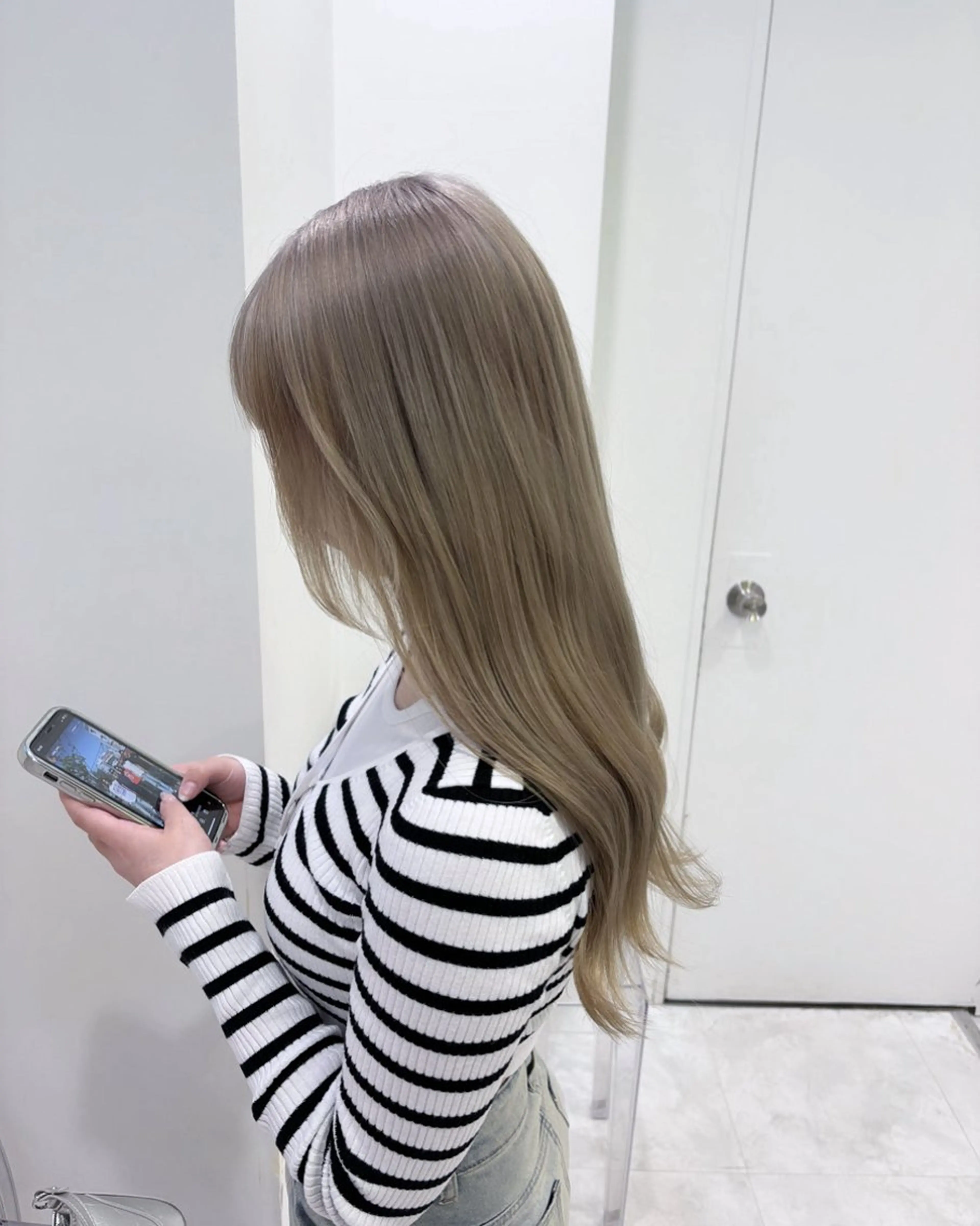 セミロング カラー ヘアカラー トリートメント ヘアセット 🩵韓国レイヤー× 寒色カラー🩵のヘアスタイル