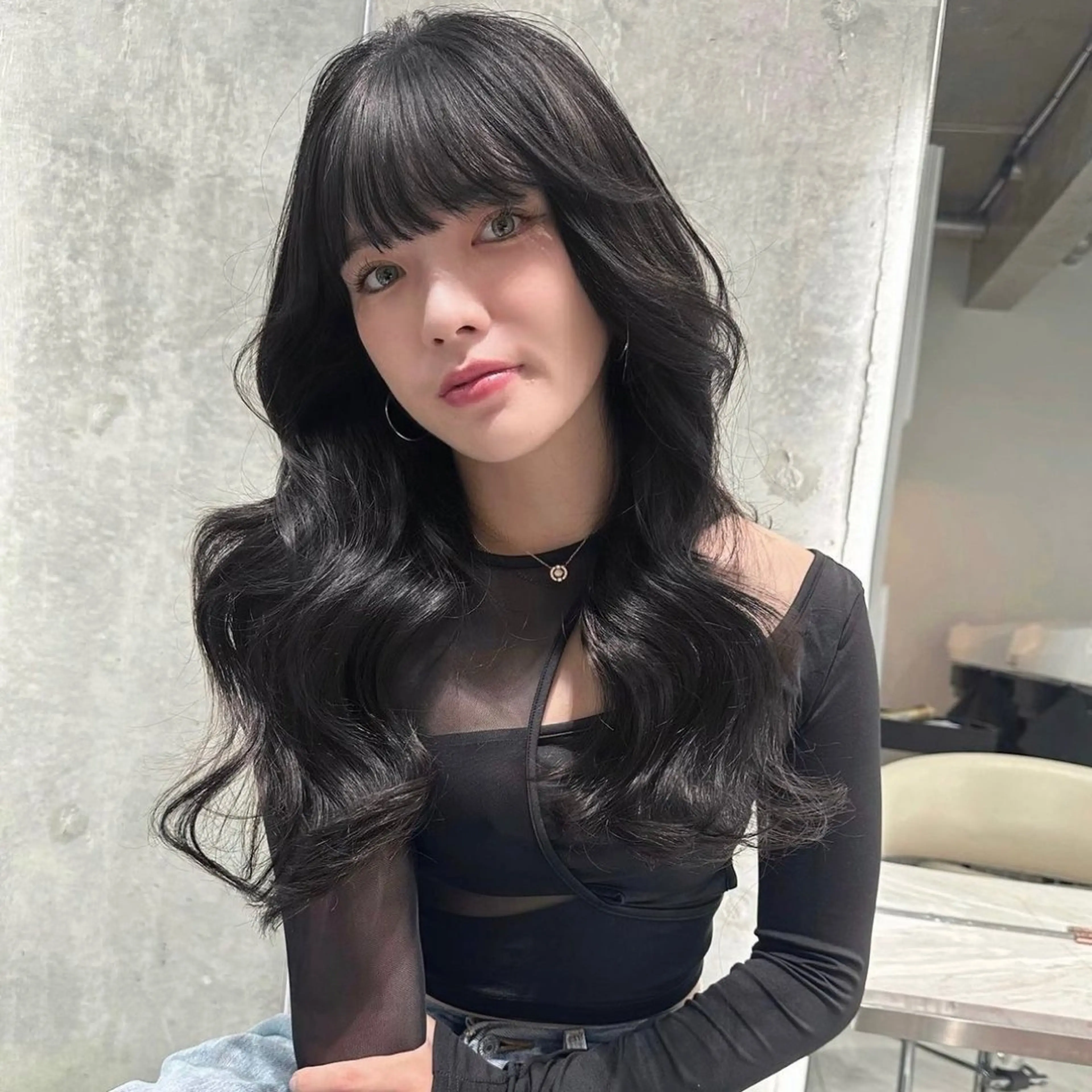 ロング ♡Yoshino♡ 艶グレージュカラーのヘアスタイル