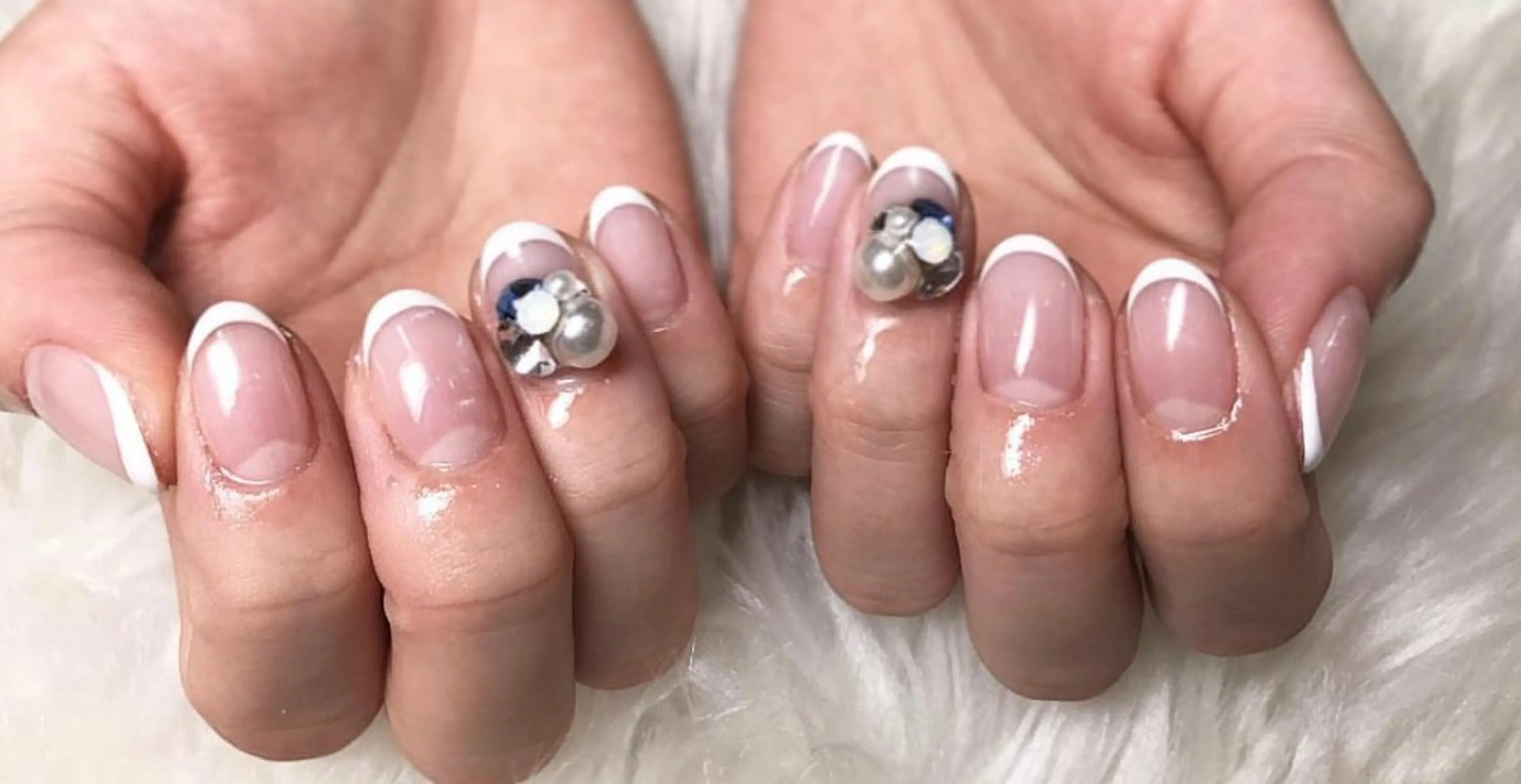 ネイル フレンチネイル ジェルネイル オフィスネイル パラジェル 夏ネイル Ran  nail所属・Ran Nailのネイルデザイン