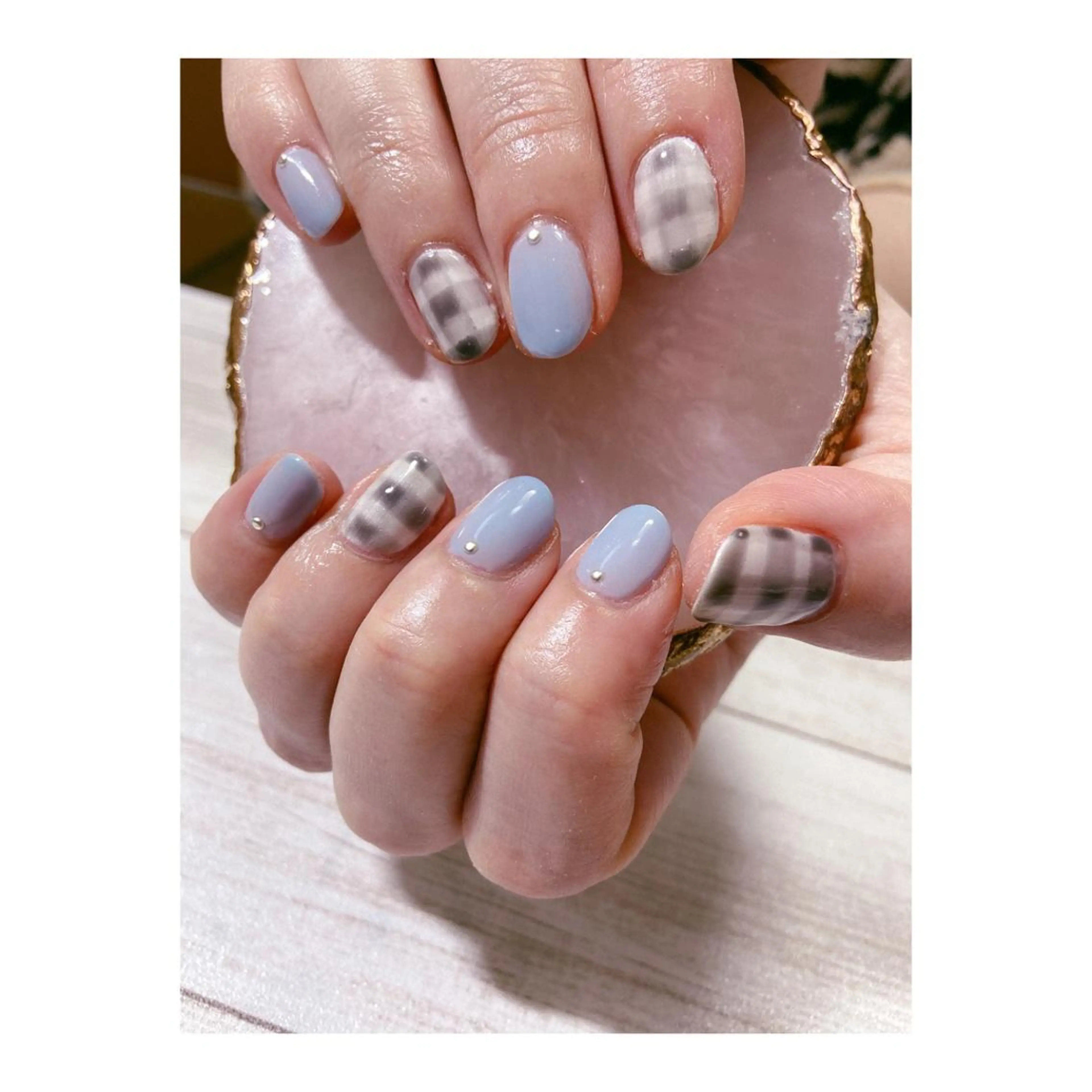ネイル ハンドネイル フットネイル Lokahi NAILのネイルデザイン