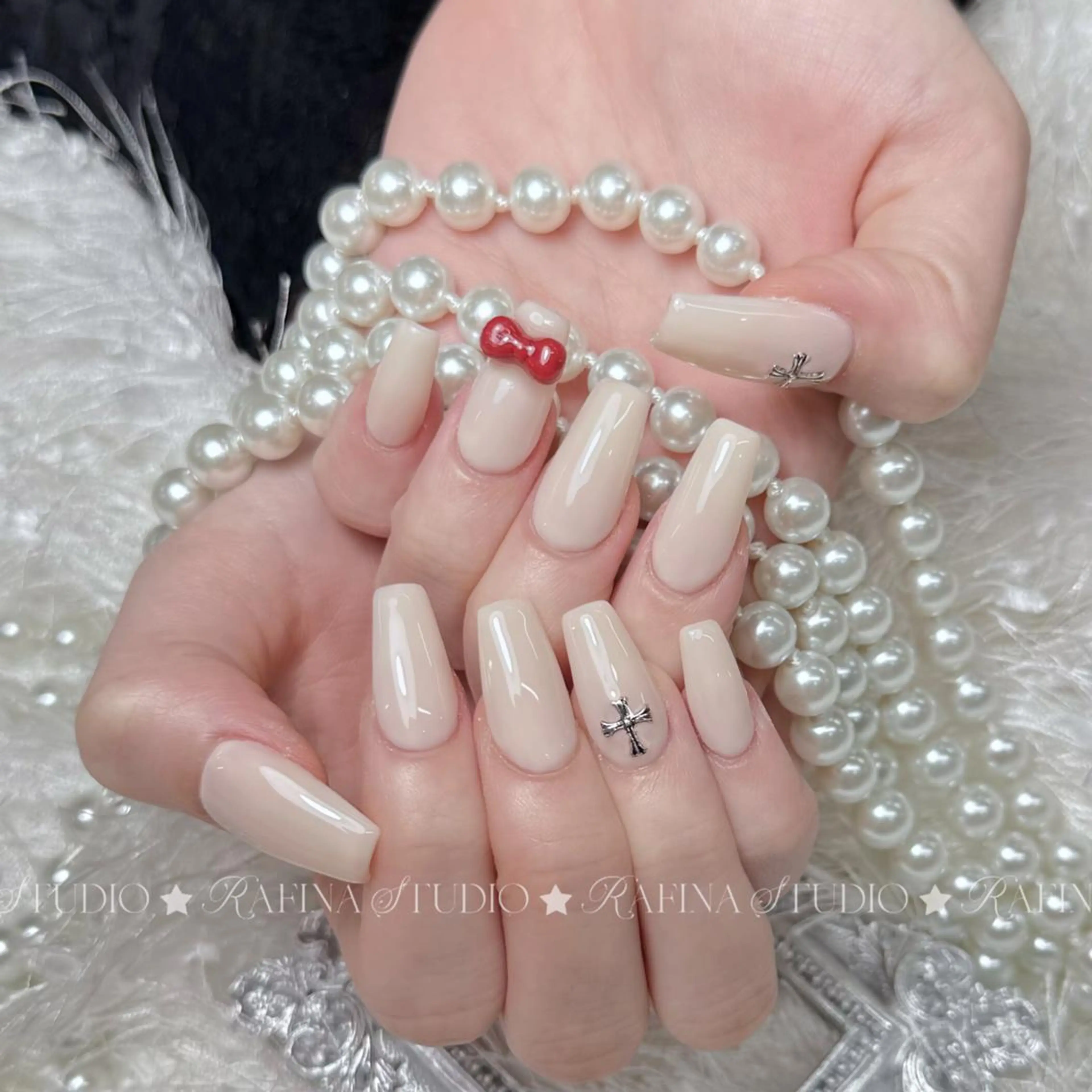 ネイル 玲央 YOYOのネイルデザイン