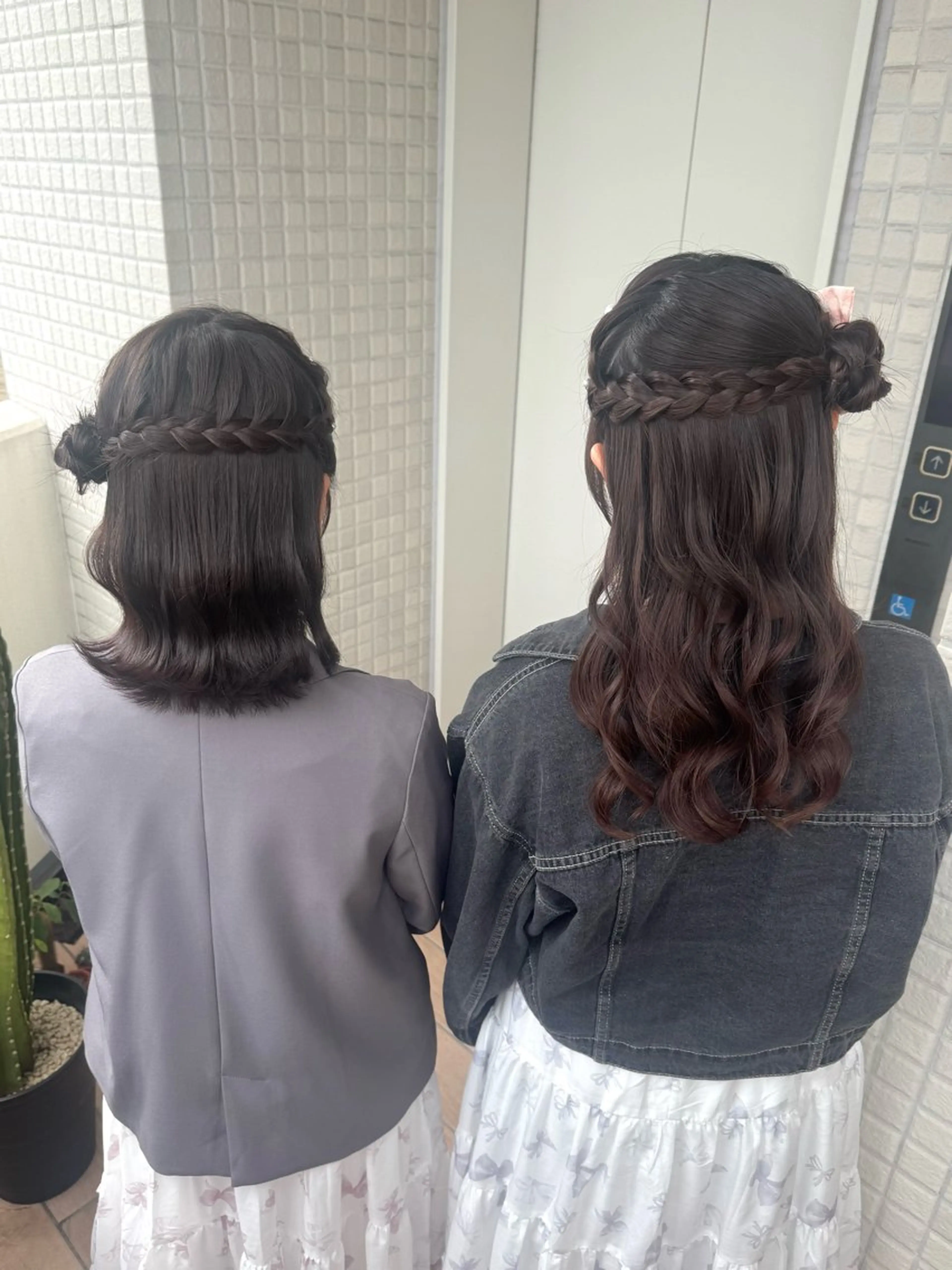 ロング ヘアアレンジ ヘアセット 縮毛矯正/艶ブラウン カラー/ヘアメひふみのヘアスタイル