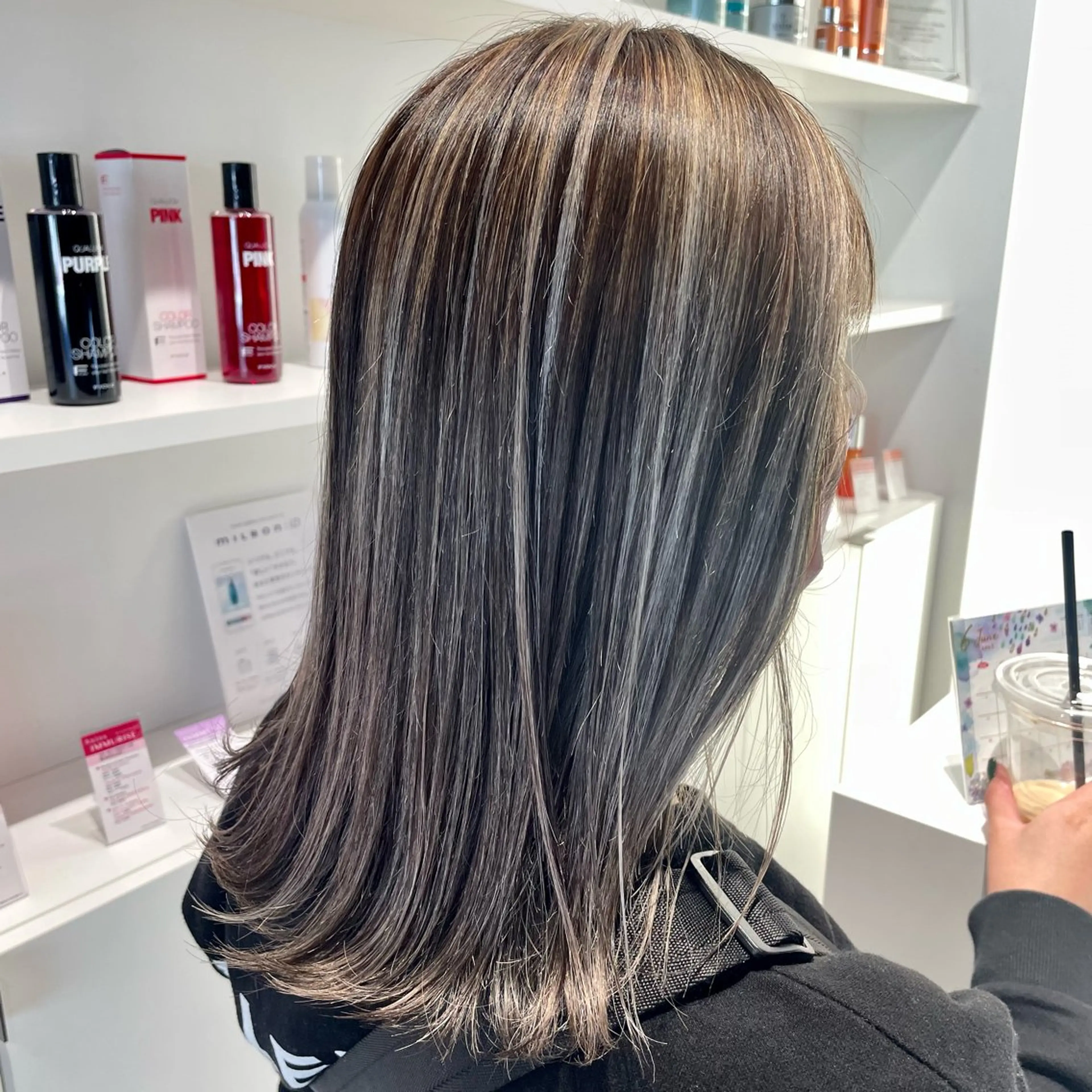 【人気No.3🥉】 ハイライト✨+透明感カラー+イオスタンダード2step トリートメントの写真