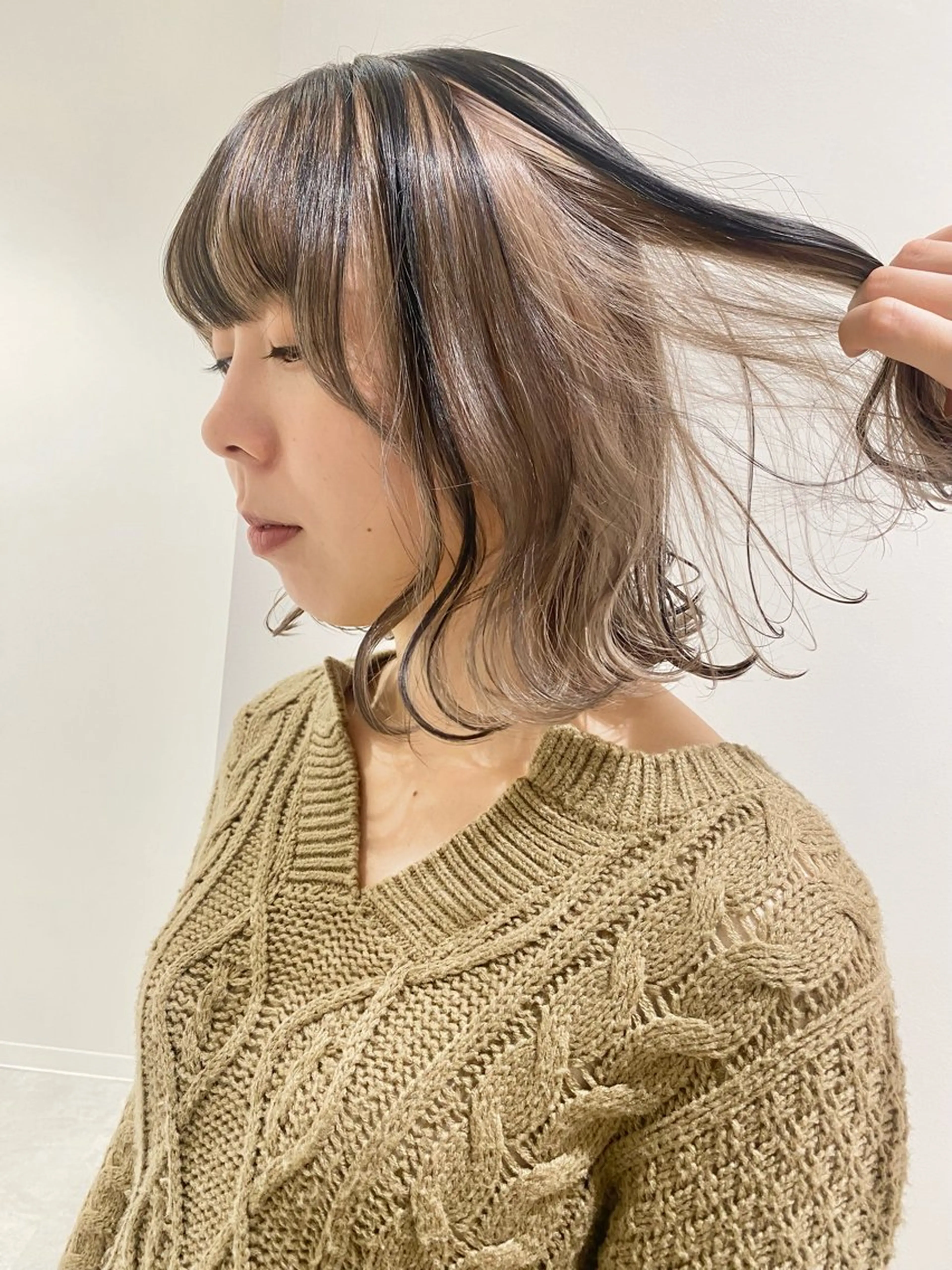 ミディアム カラー ベージュカラー 黒髪 ホワイトベージュ ヘアカラー ベージュ/アレンジ /横浜/杉本千夏のヘアスタイル