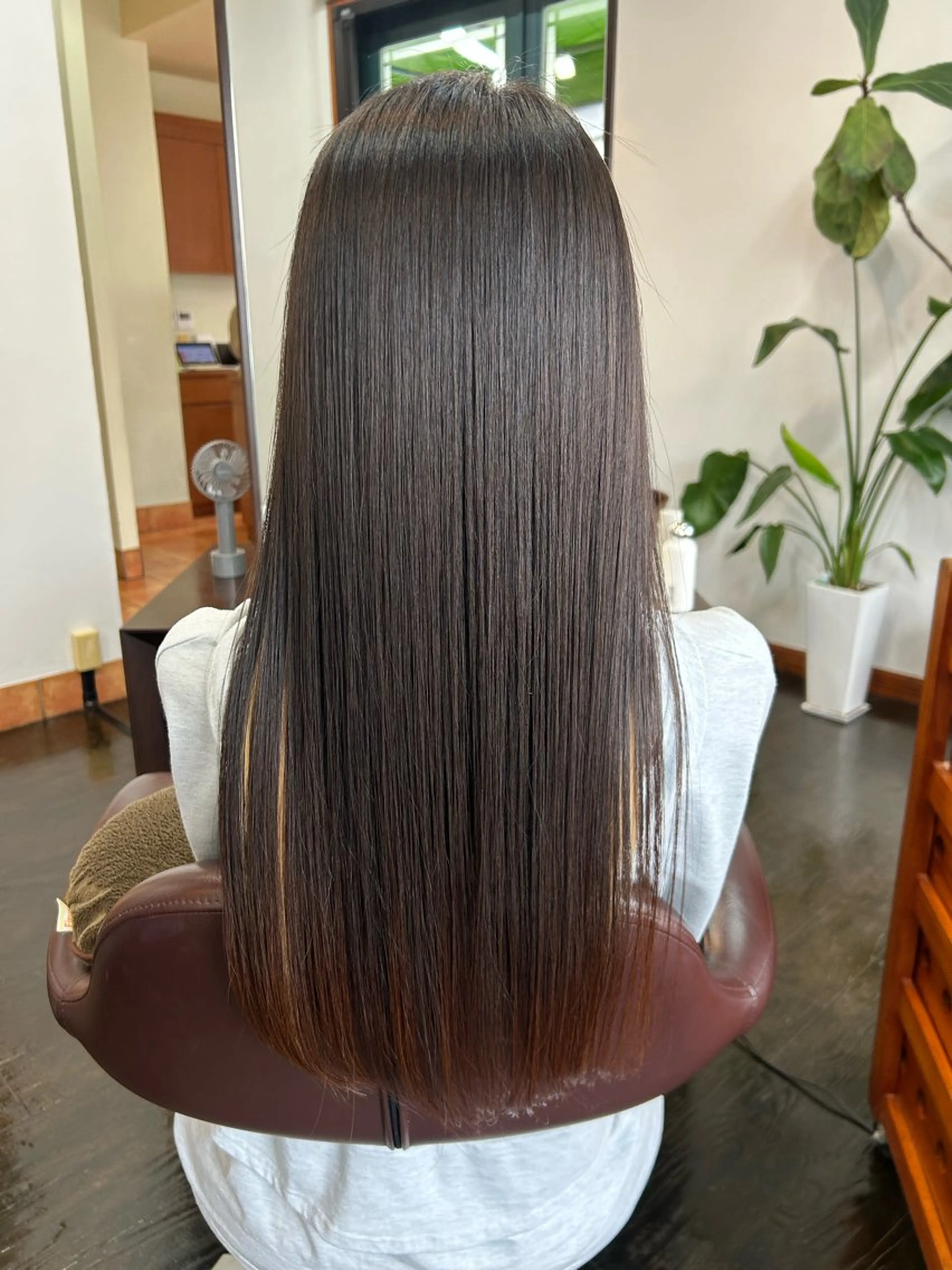 ロング 酸性ストレート カット 縮毛矯正 康本 将輝のヘアスタイル